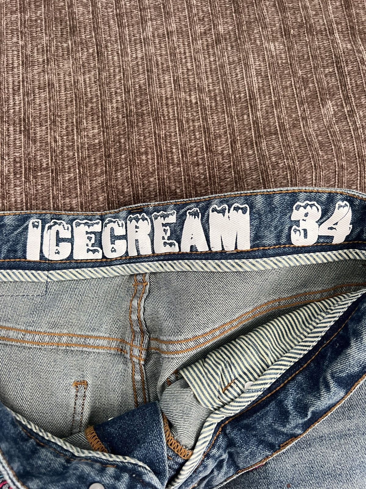 Icecream IceCream Running Embroidered Dog Size US 34 / EU 50 - 5 Thumbnail