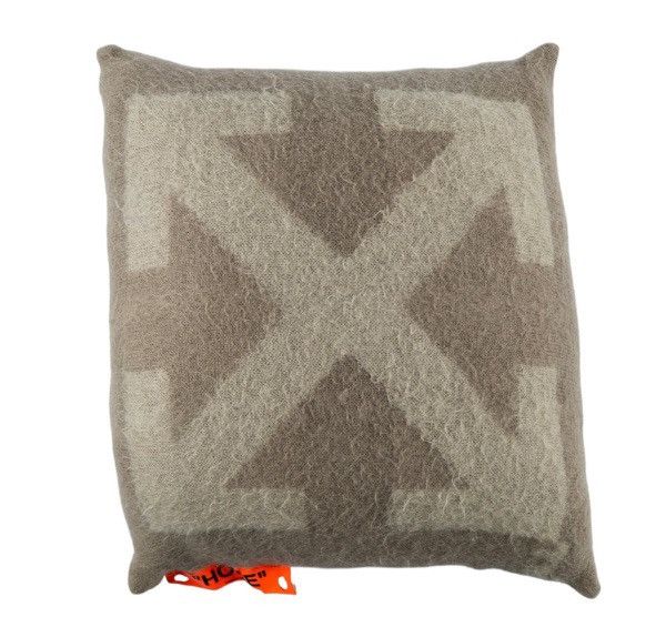 Off-White Off-white pillow Size ONE SIZE - 4 Thumbnail