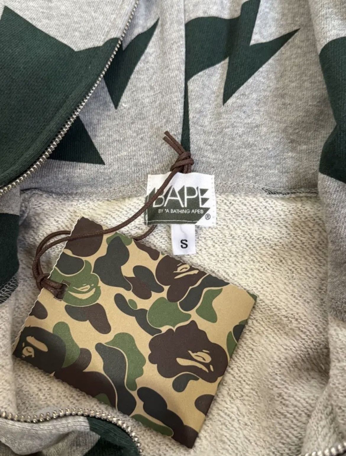 Bape RARE OG 2006 A BATHING APE STA FULLZIP HOODIE Size US S / EU 44-46 / 1 - 2 Thumbnail