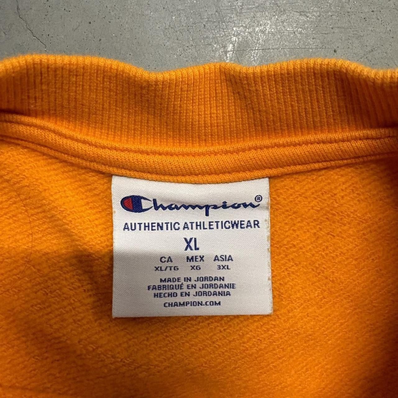 Vintage Crazy Vintage Y2K/2000s Champion Tennessee Volunteers Orange Sweatshirt Crewneck! Size US XL / EU 56 / 4 - 4 Thumbnail