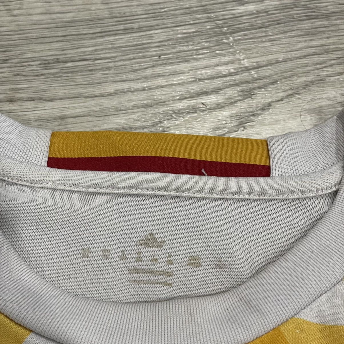 Adidas Adidas tee 6 A iniesta Spain Match worn Shirt Jersey Size US M / EU 48-50 / 2 - 3 Thumbnail