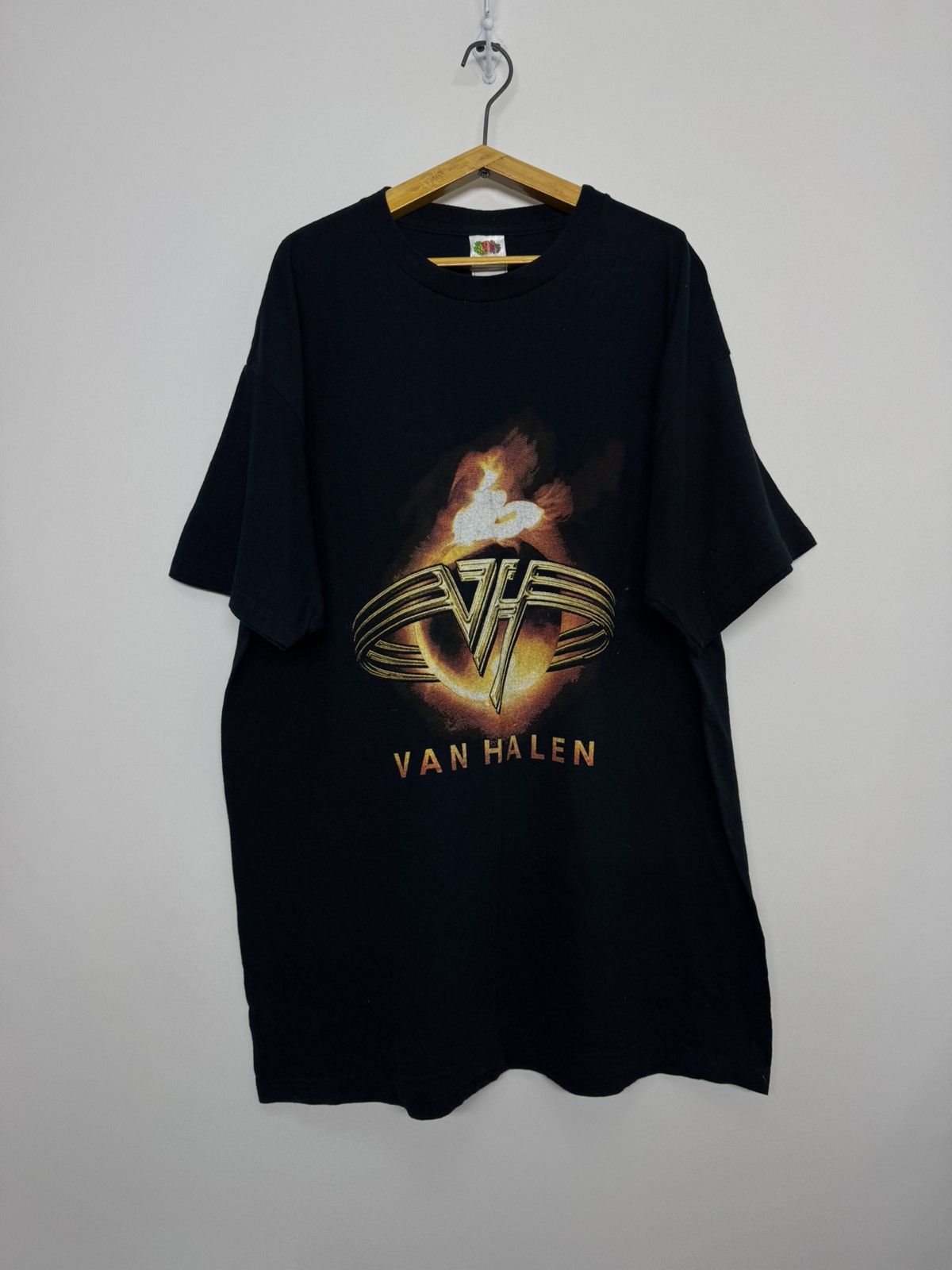 Fruit Of The Loom Vintage Van halen merch Size US XL / EU 56 / 4 - 1 Thumbnail