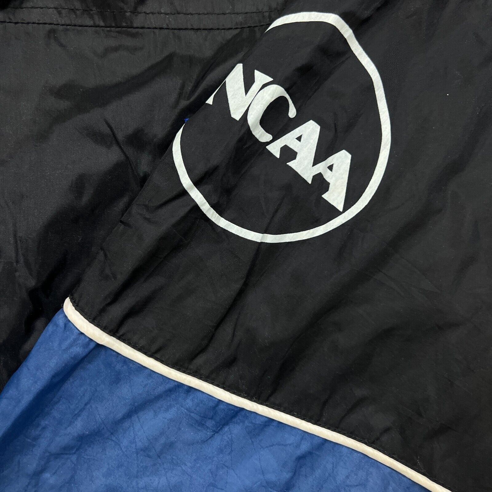 NCAA × Starter × Vintage VTG 1992 Starter NCAA Jacket Large Final Four Twin Cities Size US L / EU 52-54 / 3 - 4 Thumbnail