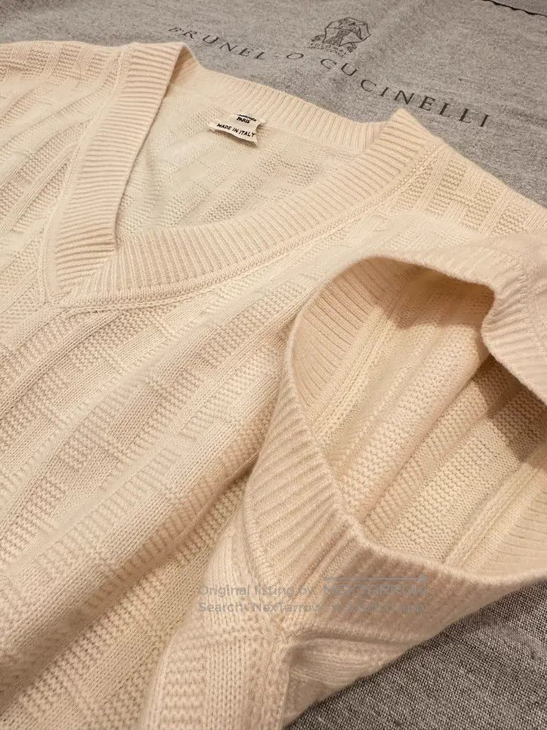 Hermes Hermes Short-sleeved sweater top Size XXS / US 00 / IT 34 - 2 Thumbnail