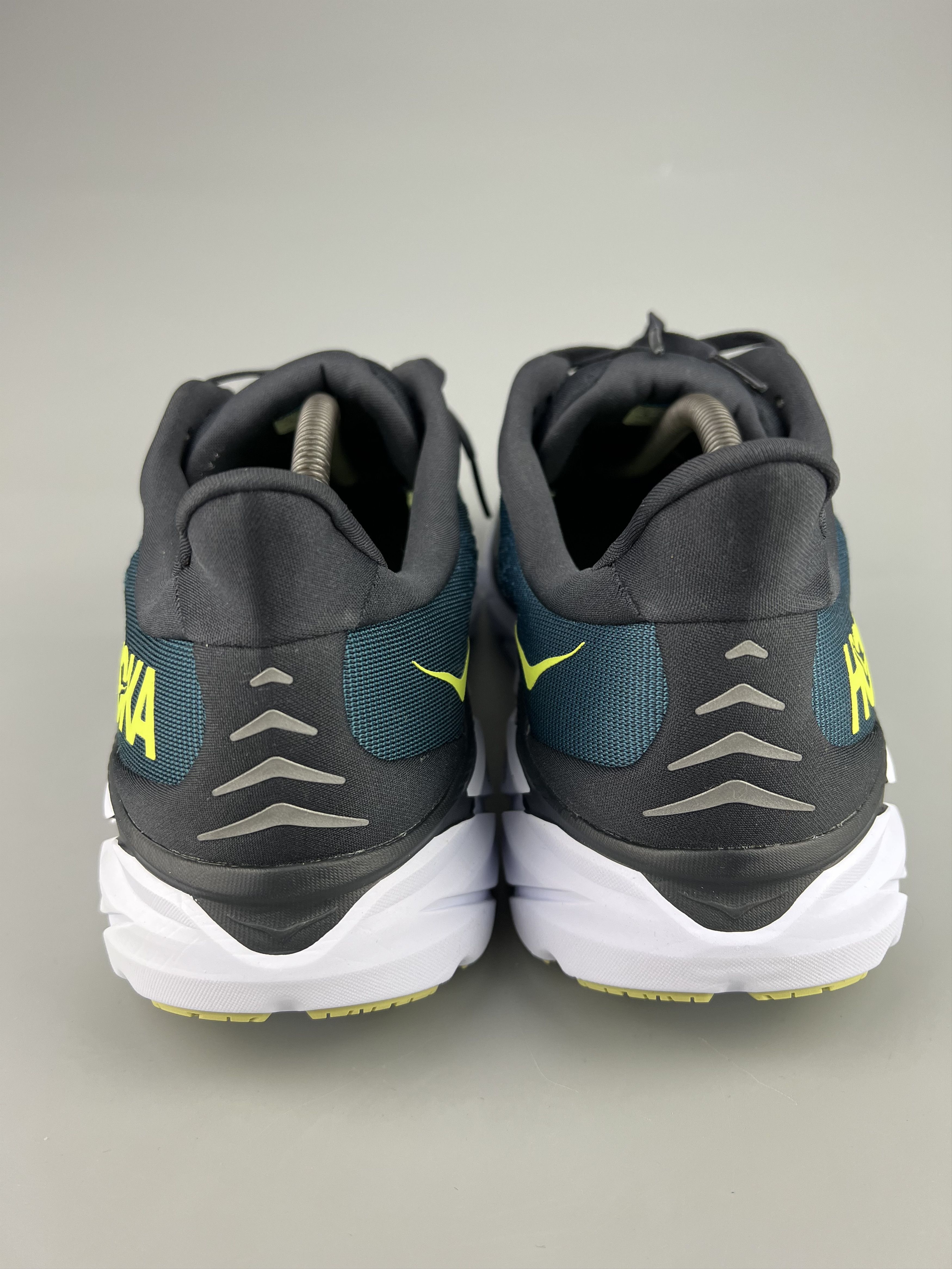 Hoka Hoka One One Clifton 8 Wide Running Shoes Walking Gym Size US 12.5 / EU 45-46 - 3 Thumbnail