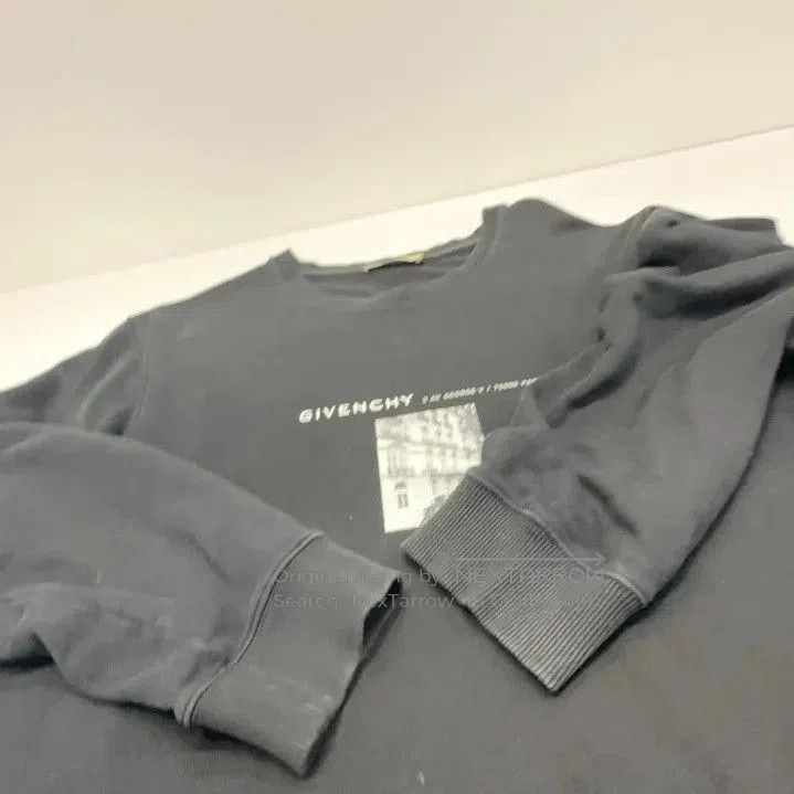 Givenchy Givenchy FW21 Photo Print Crewneck Sweatshirt. Size US L / EU 52-54 / 3 - 6 Thumbnail