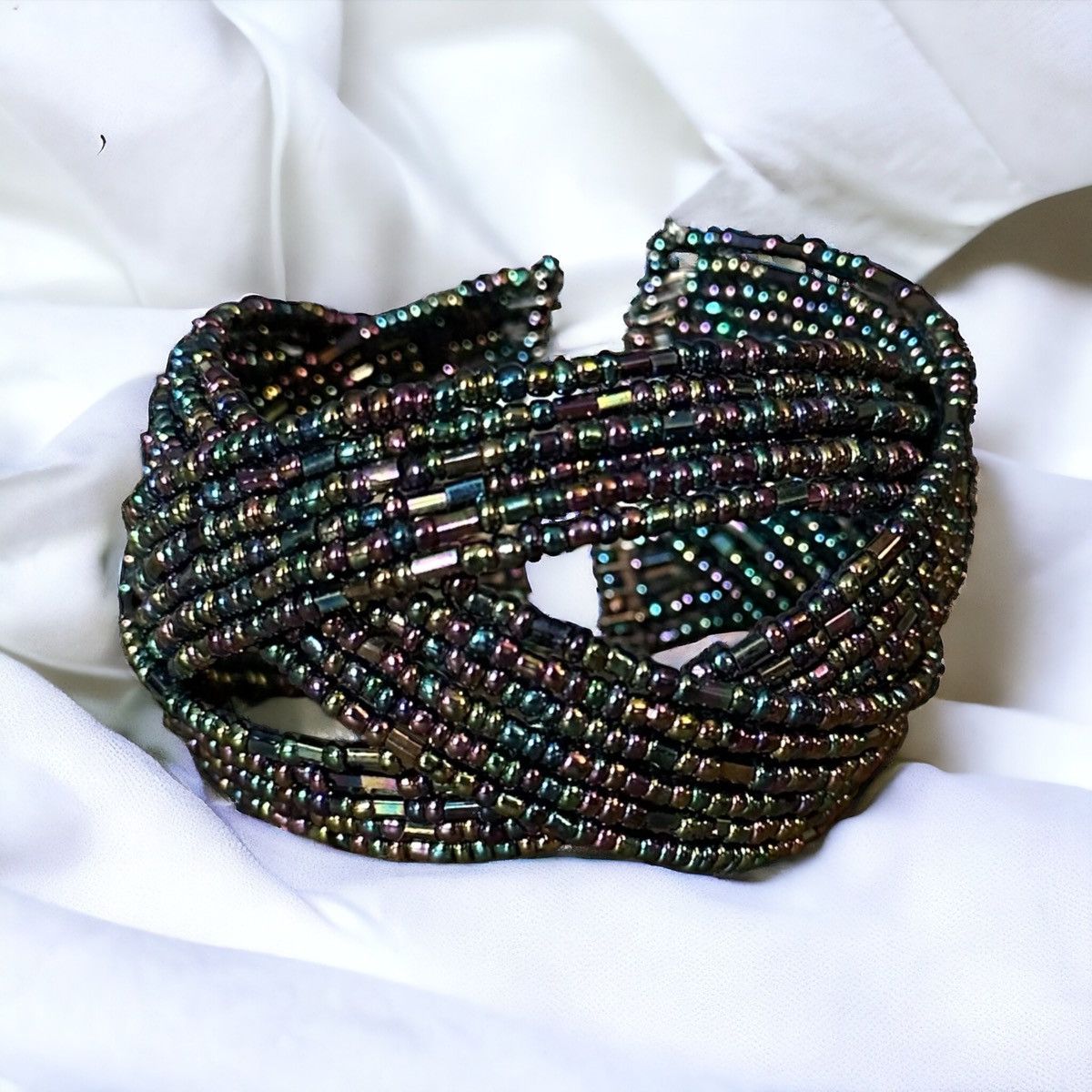 Vintage Vintage chunky braided iridescent seed bead bracelet Size ONE SIZE - 1 Thumbnail