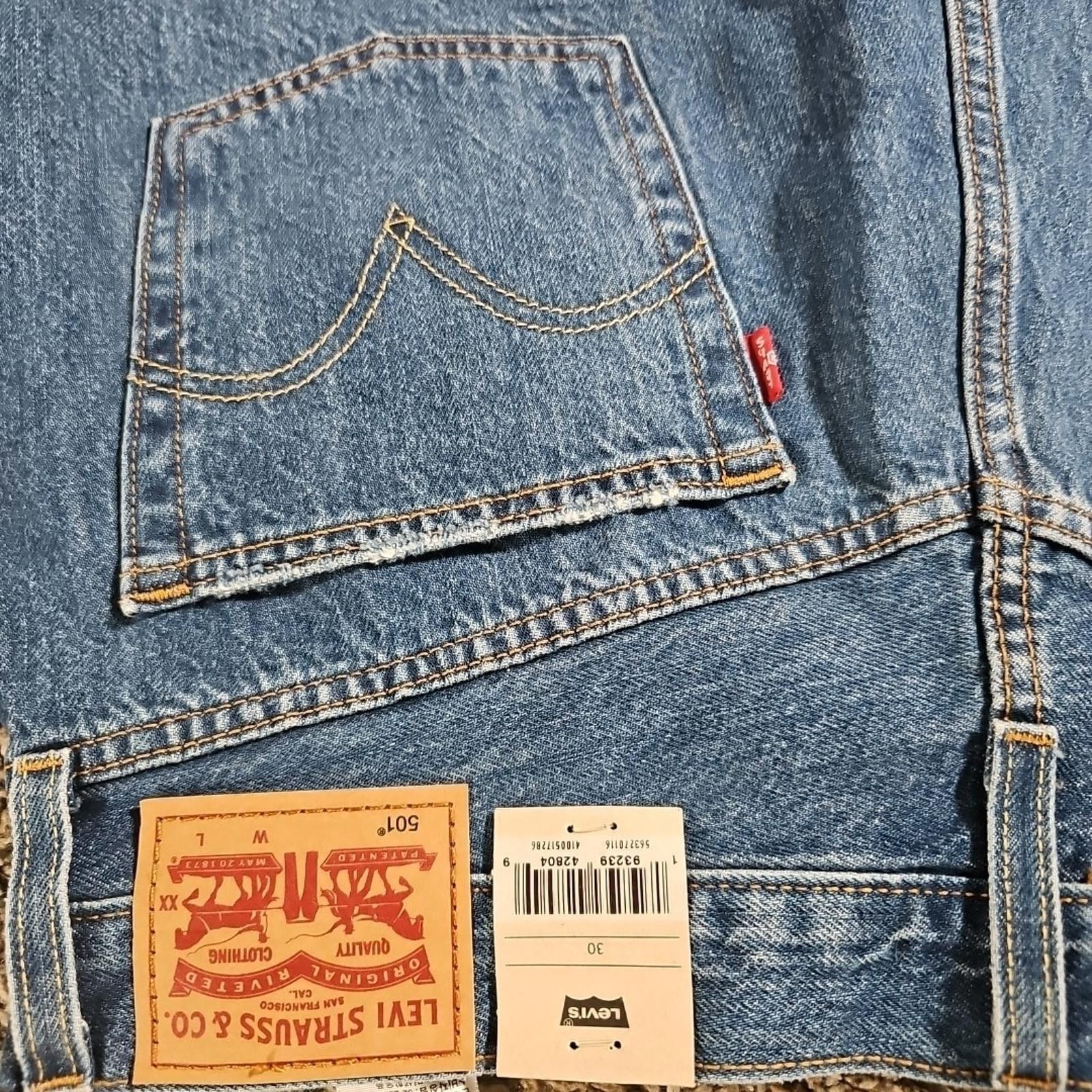 Levi's NWT Levis 501 Denim Cutoff Shorts Sz 30 Size 30" / US 8 / IT 44 - 8 Thumbnail