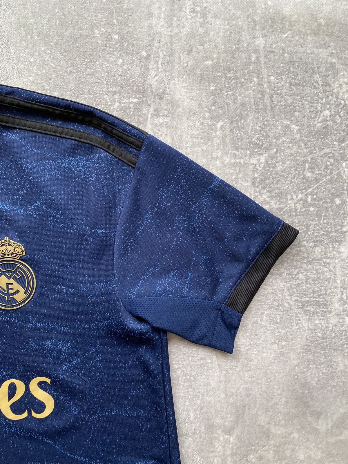 Adidas Adidas Real Madrid La Liga/ UCL Soccer 2019- 2020 Size US M / EU 48-50 / 2 - 4 Thumbnail