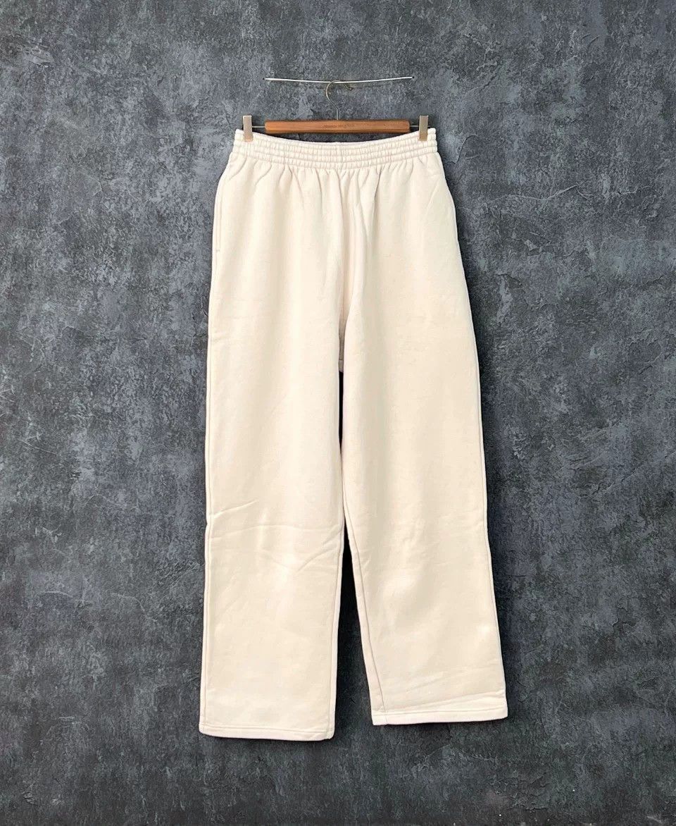 Balenciaga Balenciaga Casual Cotton Casual Pants 30 Men Size US 30 / EU 46 - 1 Thumbnail