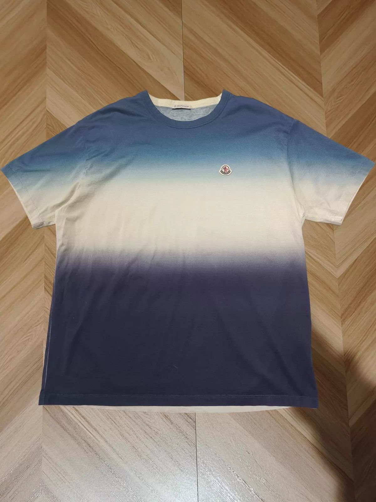 Moncler Moncler Blue White Ombre Short Sleeve Tee M Size US M / EU 48-50 / 2 - 1 Thumbnail