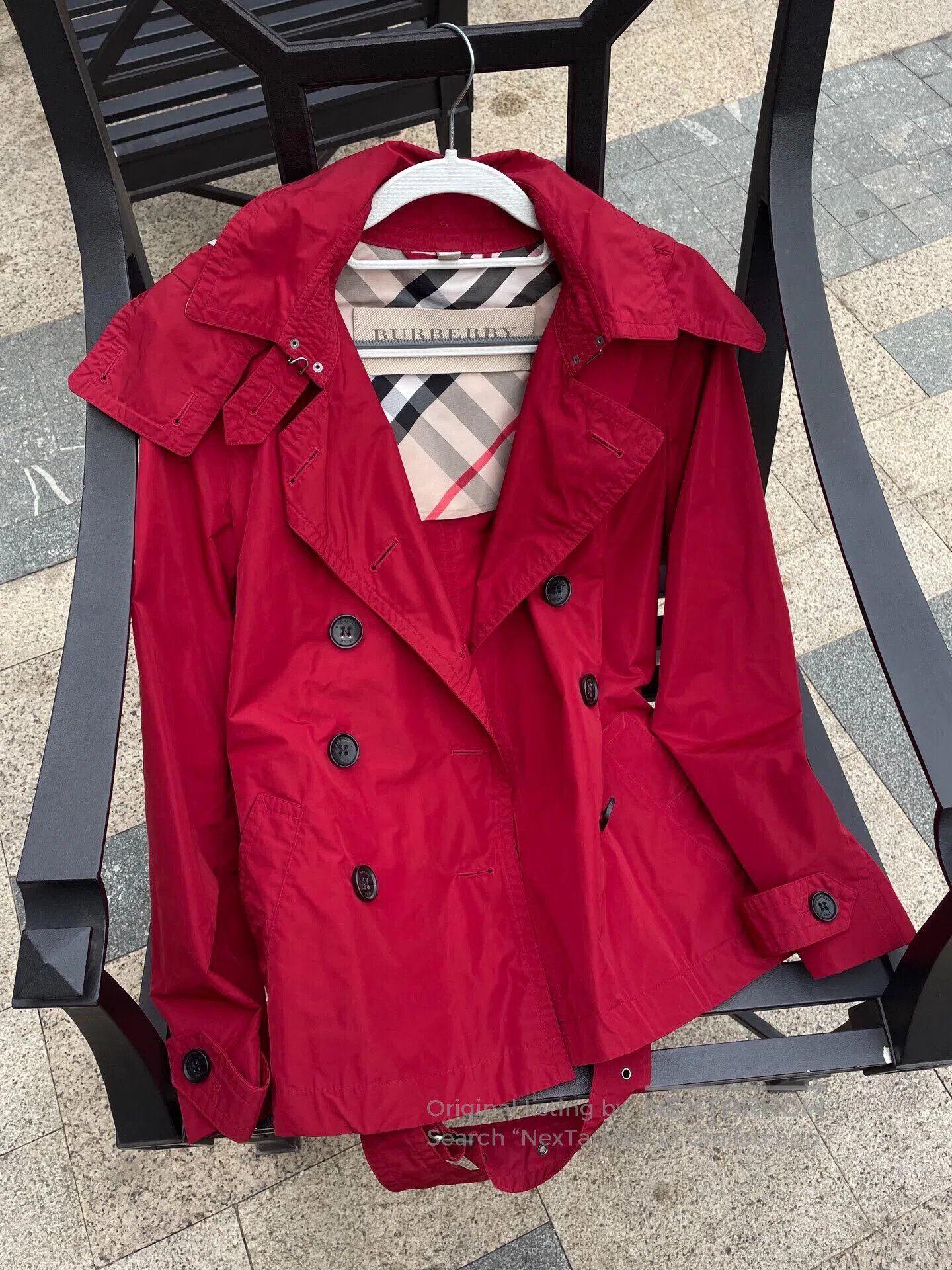Burberry Burberry Trench Coat in Bright Color. Size XS / US 0-2 / IT 36-38 - 1 Thumbnail