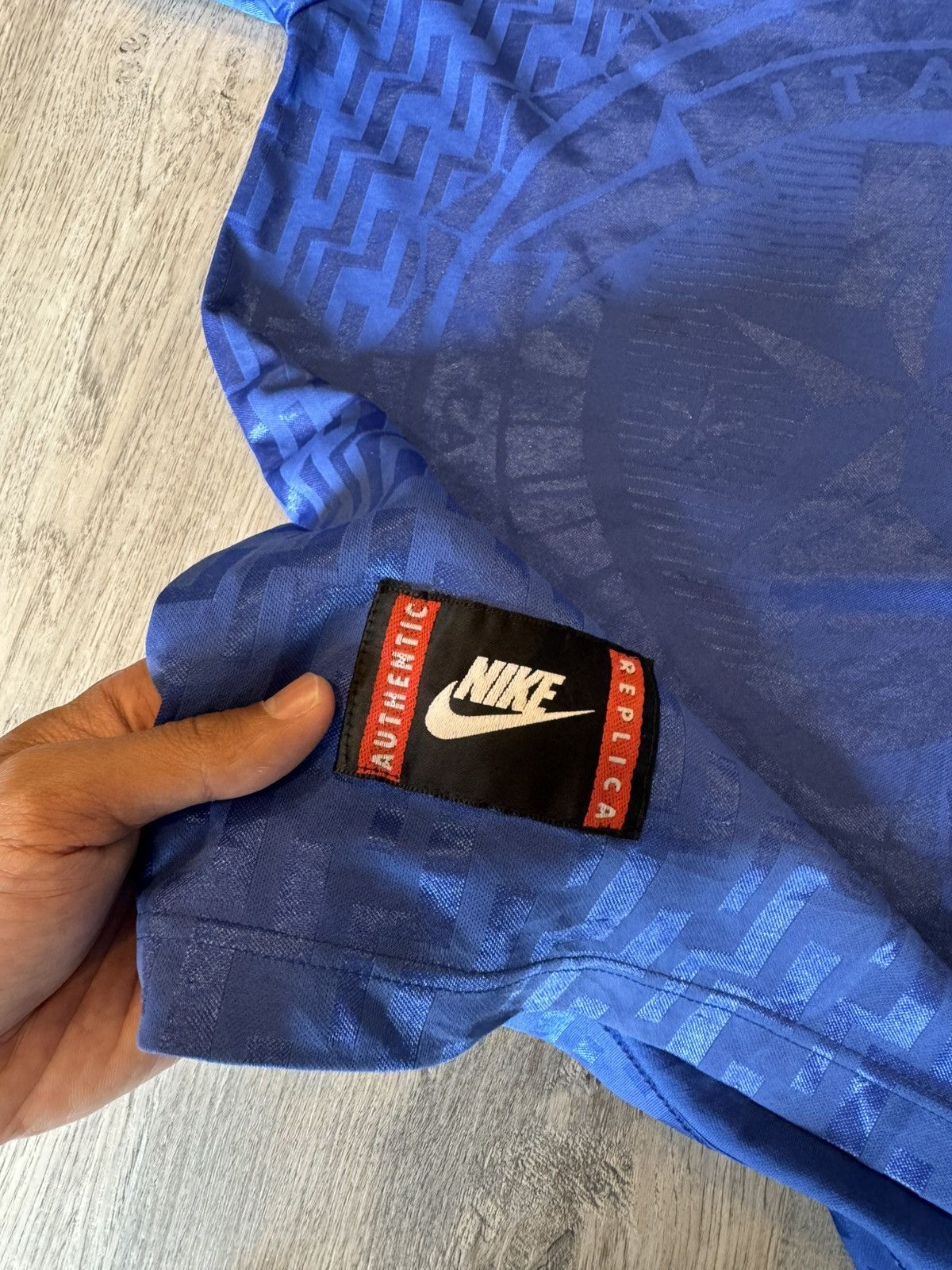 Nike VINTAGE ITALY 1994-1996 HOME JERSEY SHIRT BY NIKE Size US M / EU 48-50 / 2 - 5 Thumbnail