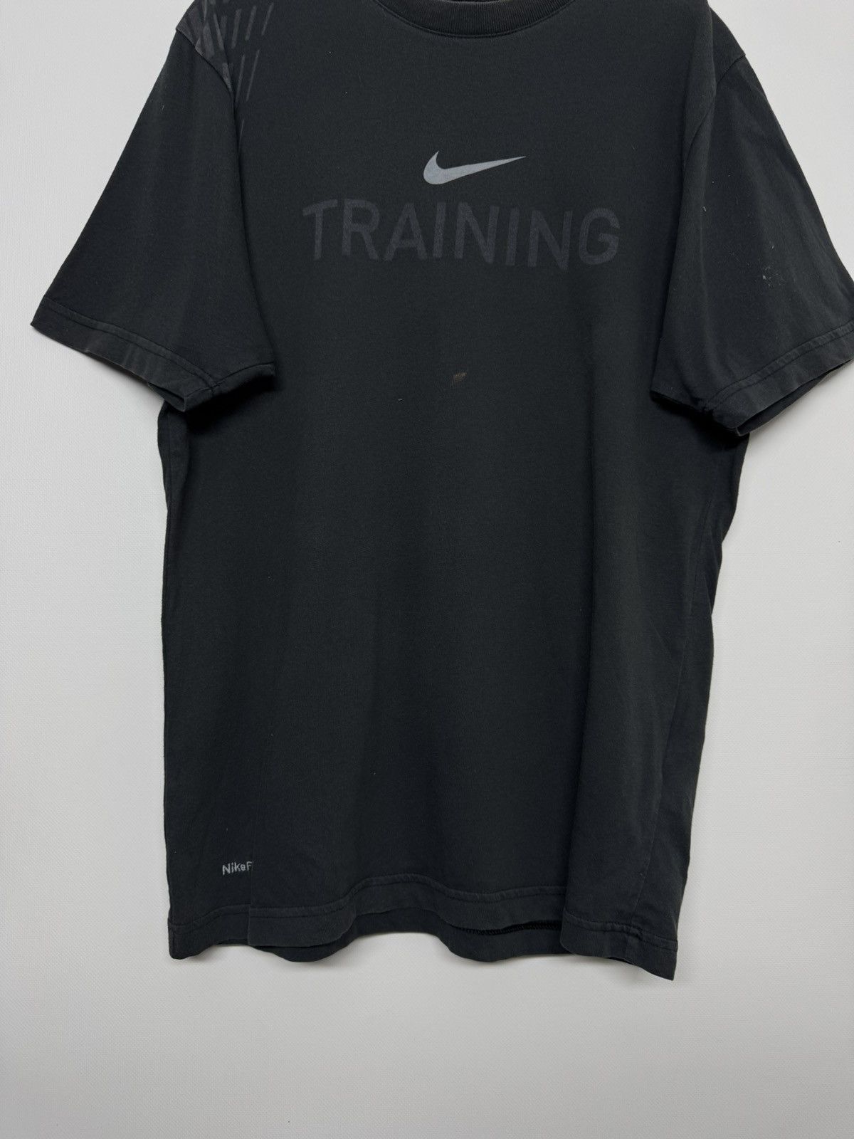 Nike Vintage Nike Y2k t shirt swoosh logo 00’s Size US S / EU 44-46 / 1 - 7 Thumbnail