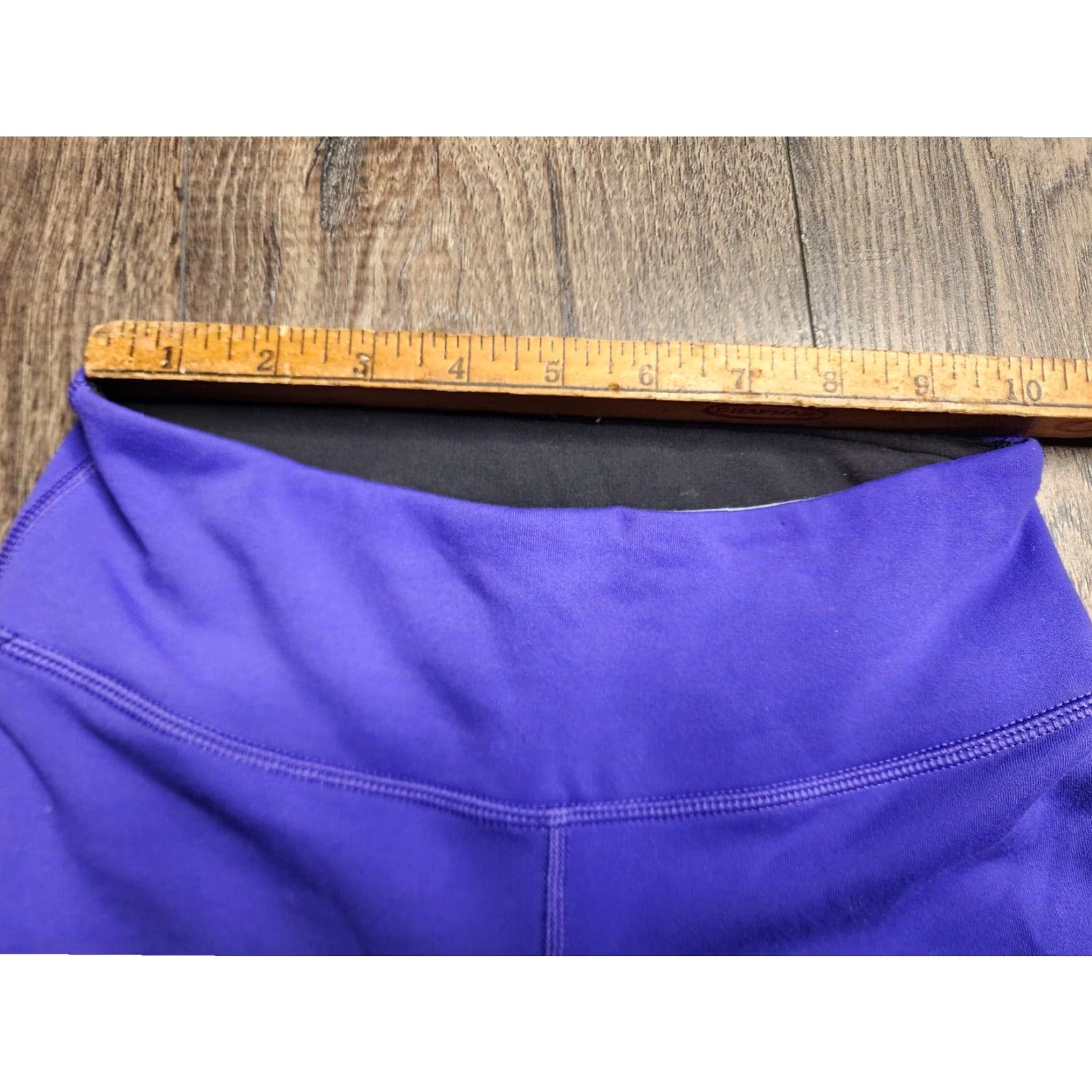 Lululemon Lululemon Women's Purple Cropped Leggings Size 2 Size 26" / US 2 / IT 38 - 3 Thumbnail