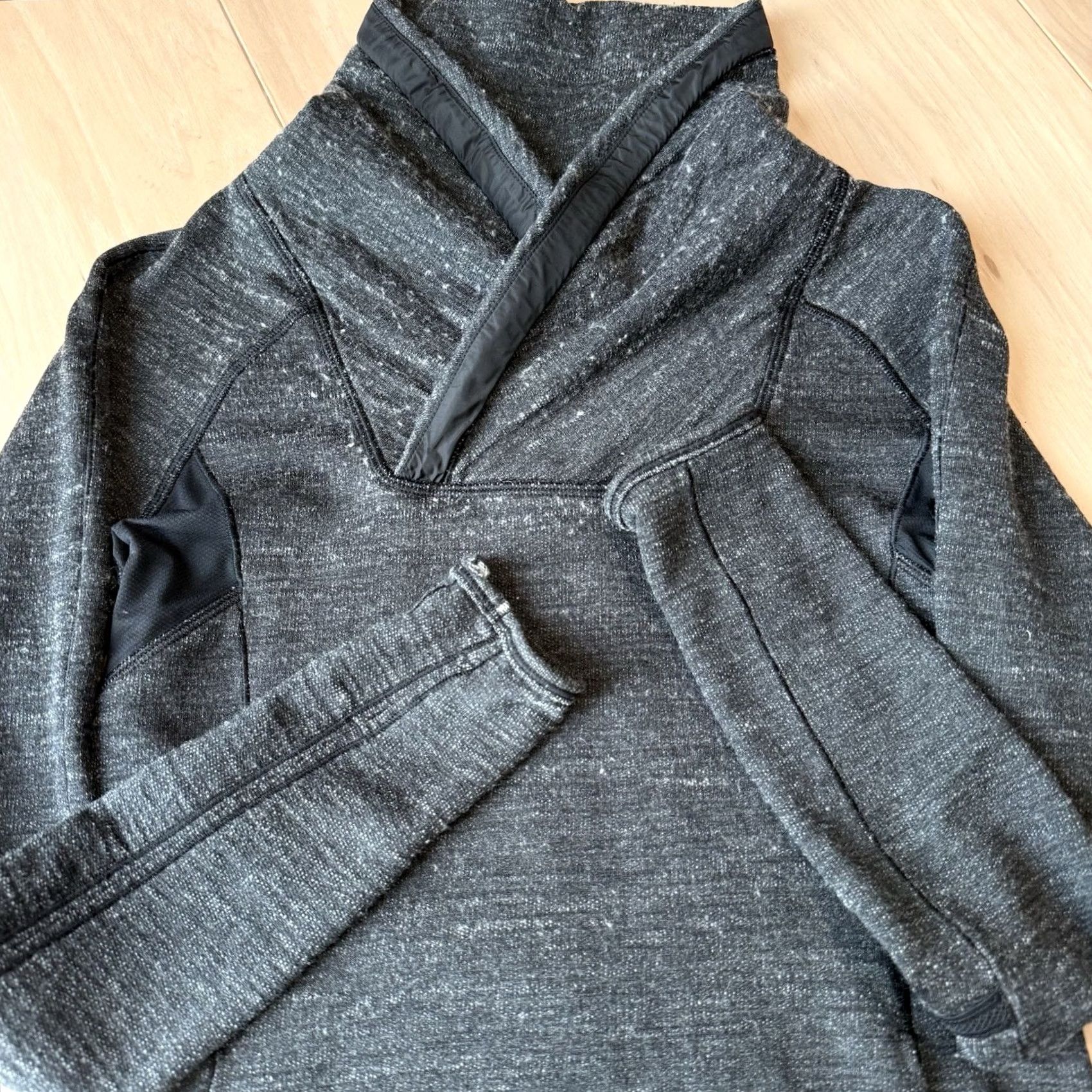 Lululemon Lululemon Hoodie 4 Dark Gray Cowl Neck Pullover Wool Blend Athleisure Yoga Hoodie Womens M Gray Size M / US 6-8 / IT 42-44 - 4 Thumbnail