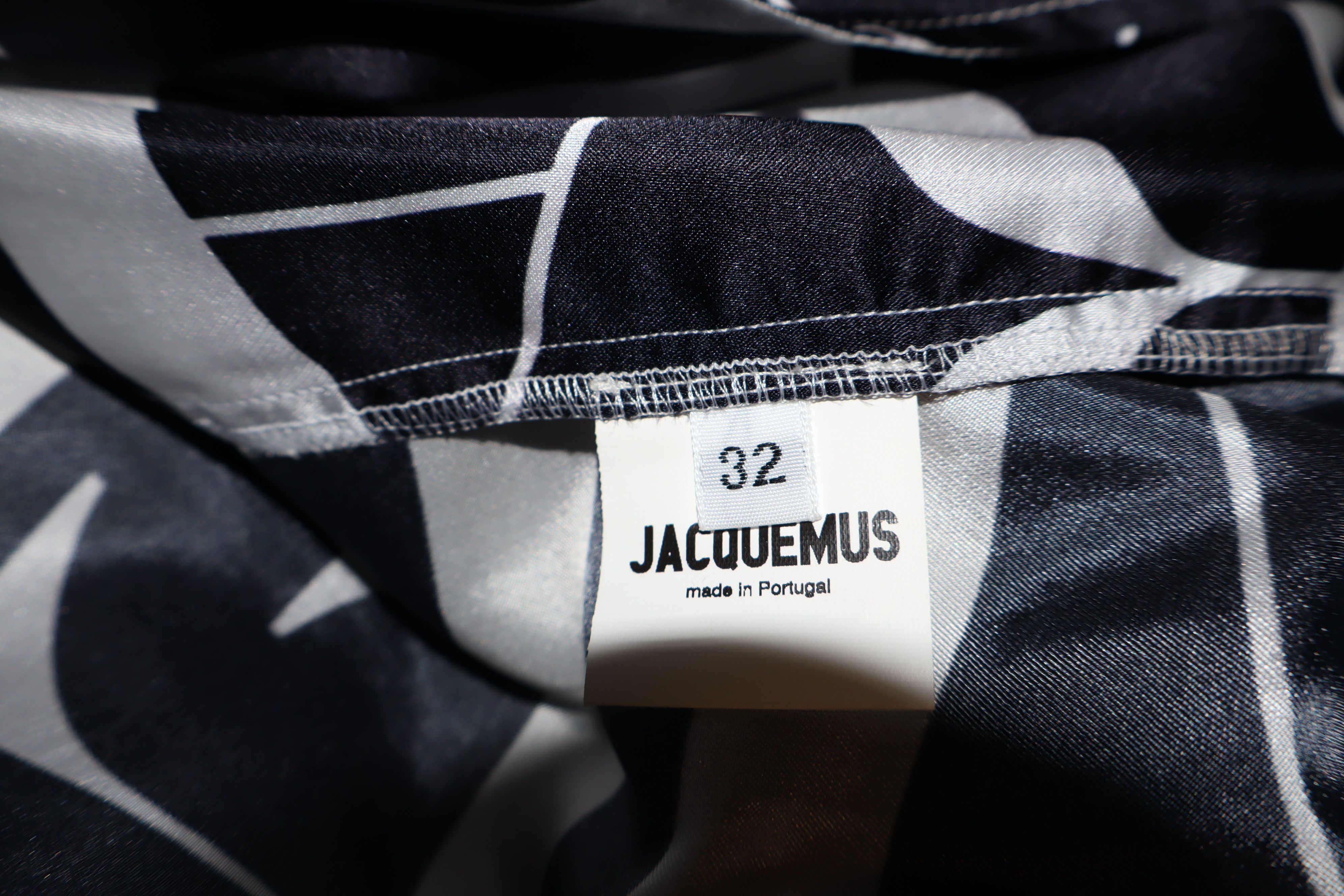 Jacquemus "La Riviera" silk shirt Size XXS / US 00 / IT 34 - 9 Thumbnail
