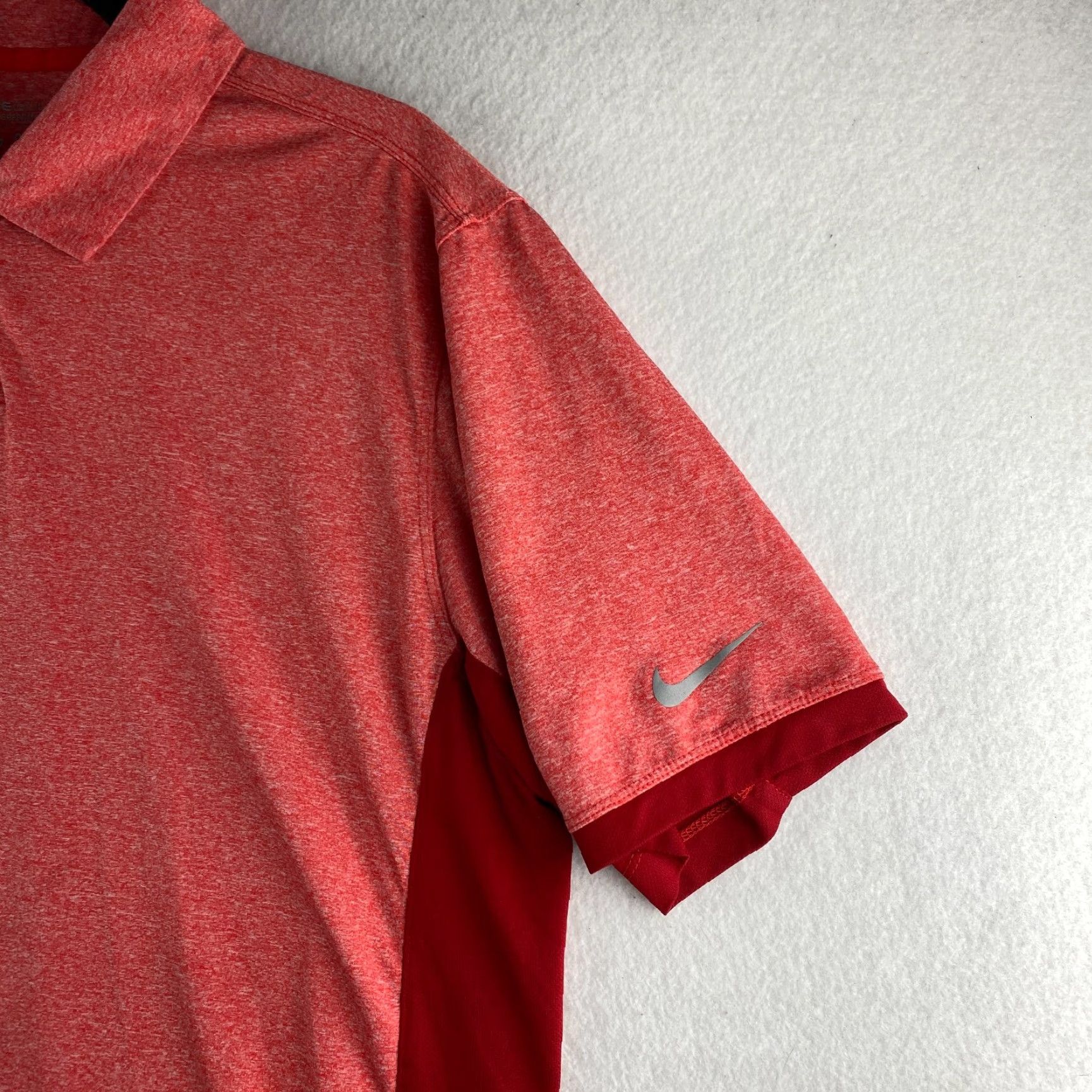 Nike Nike Golf Polo Shirt Mens L Red Breathable Dri-Fit Short-Sleeve Moisture Wicking Polyester Cotton Blend Logo Shirt Golf Nike Brand Size US L / EU 52-54 / 3 - 7 Thumbnail