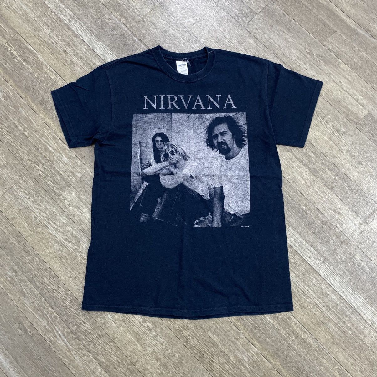 Nirvana 00s Vintage Nirvana Punk Rock Kurt Cobain Band Tee Size US M / EU 48-50 / 2 - 1 Thumbnail
