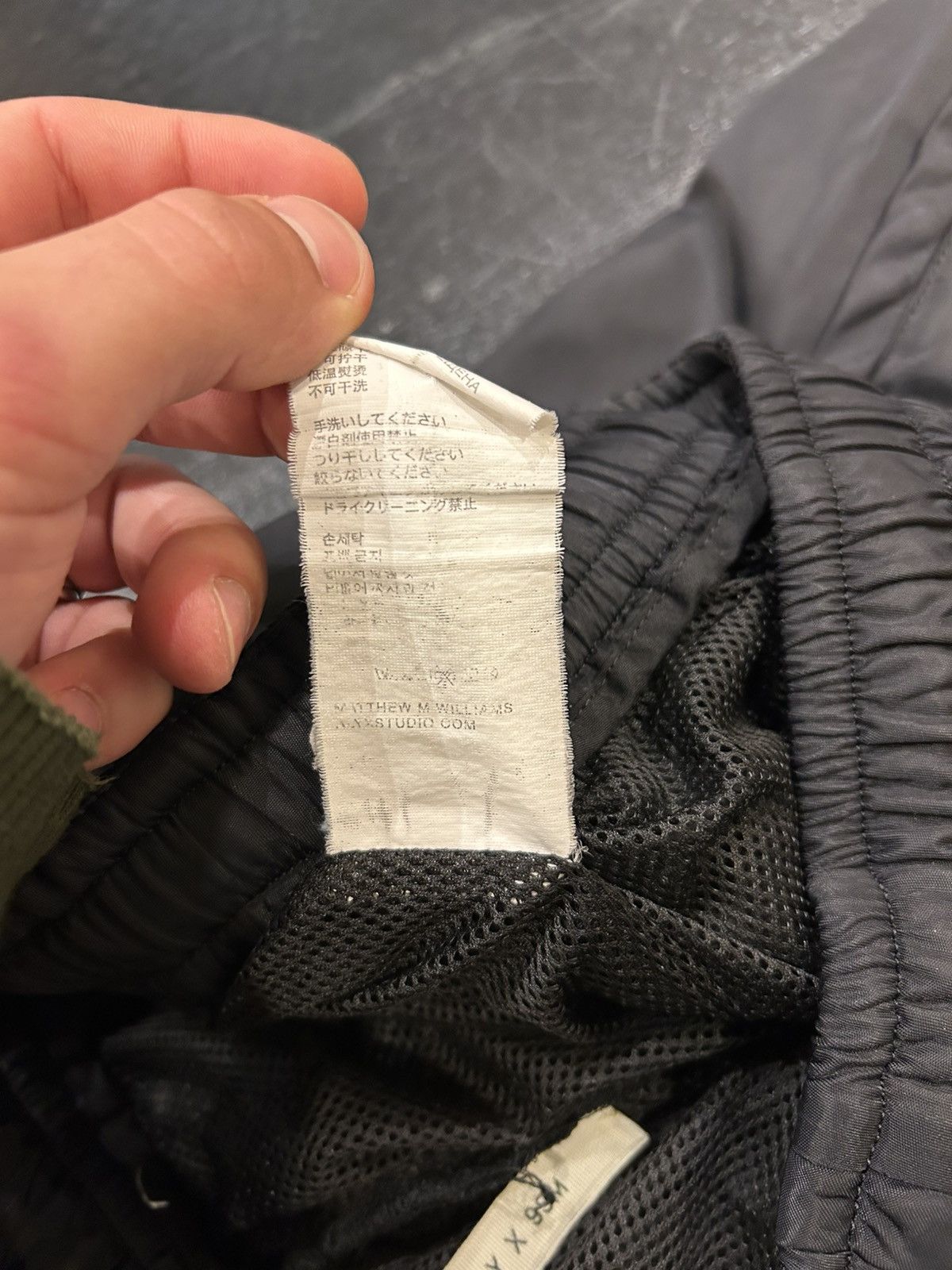 1017 ALYX 9SM 1017 Alyx 9sm Nylon Key Ring Pants Size US 29 - 10 Thumbnail