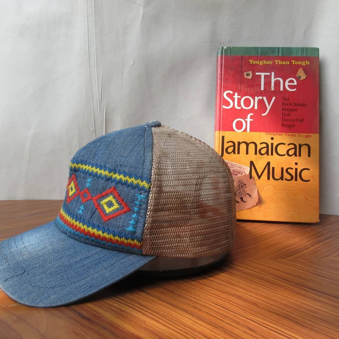 Vintage Indian Nordic Pattern Rare Pattern In A Trucker Cap Size ONE SIZE - 1 Thumbnail