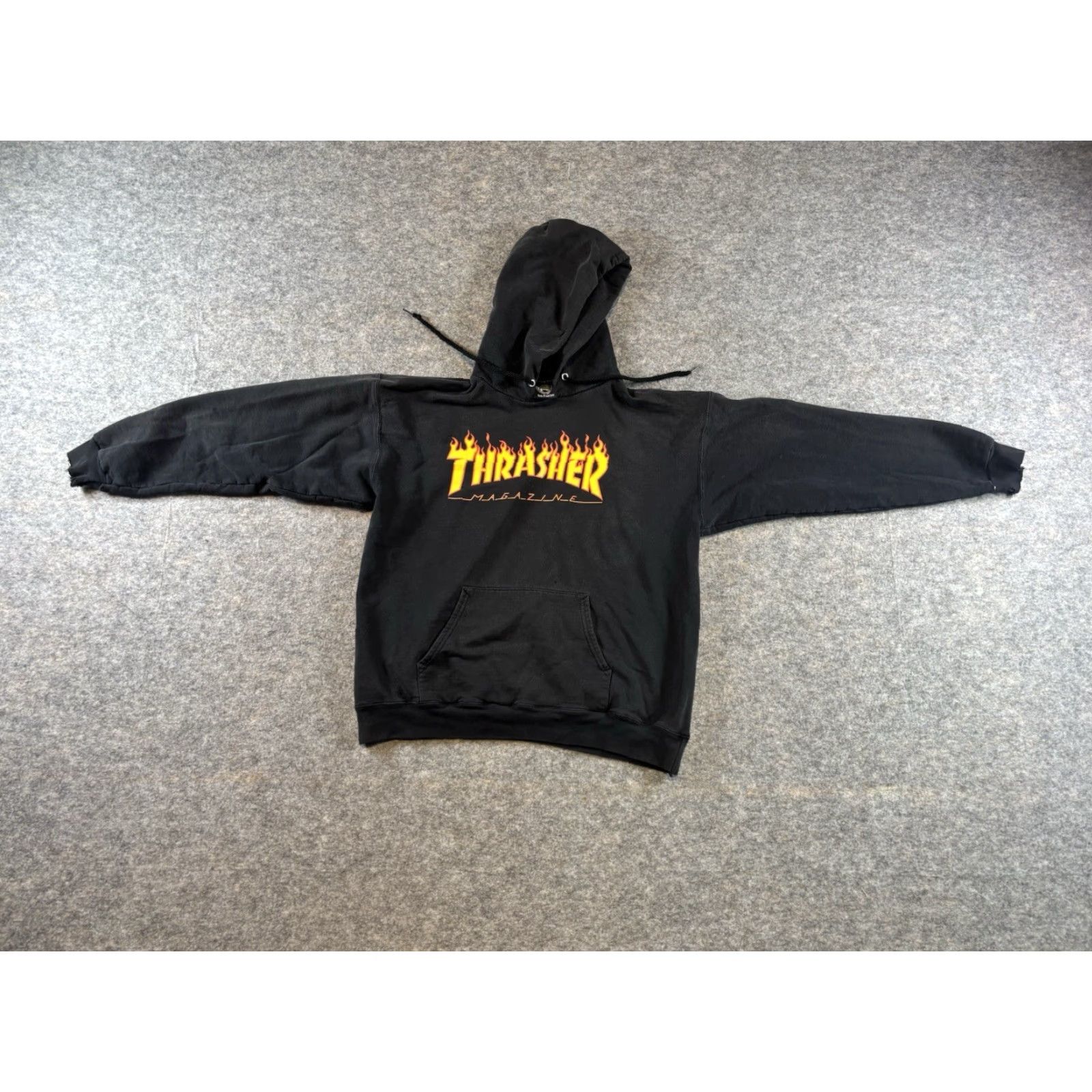Thrasher VINTAGE Thrasher Hoodies Shirt Men Medium Black Thrasher Distressed Flame Graphic Print 90s Grunge Skating Pullover Hoodie Mens Size US M / EU 48-50 / 2 - 2 Thumbnail