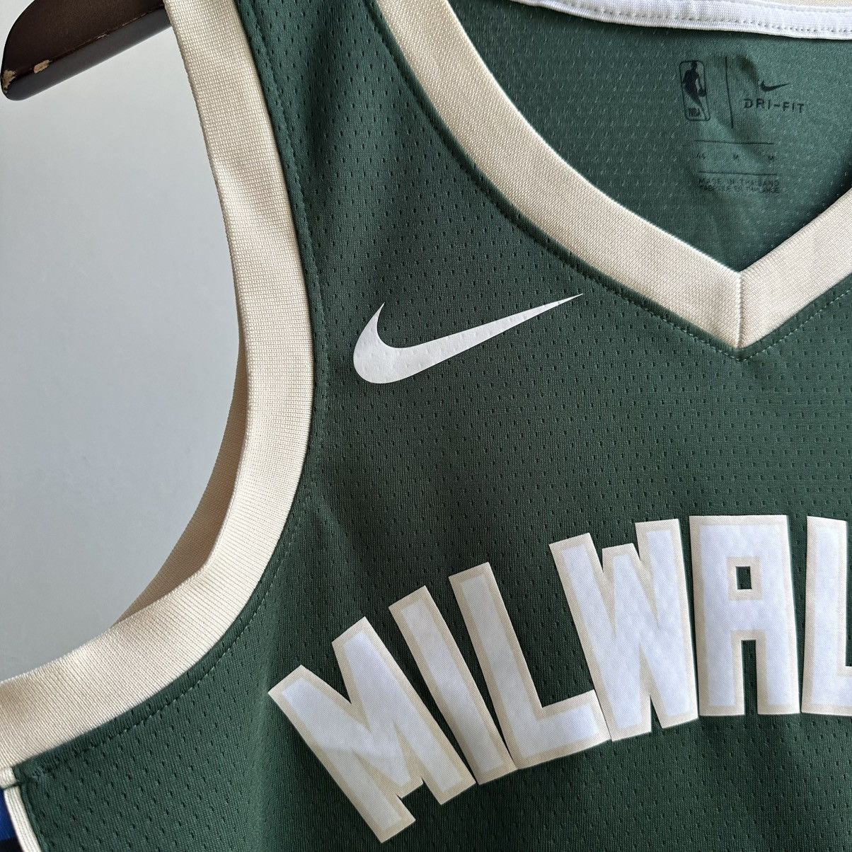 Nike Nike Giannis Antetokounmpo #34 Milwaukee Bucks NBA Jersey Size US M / EU 48-50 / 2 - 8 Thumbnail
