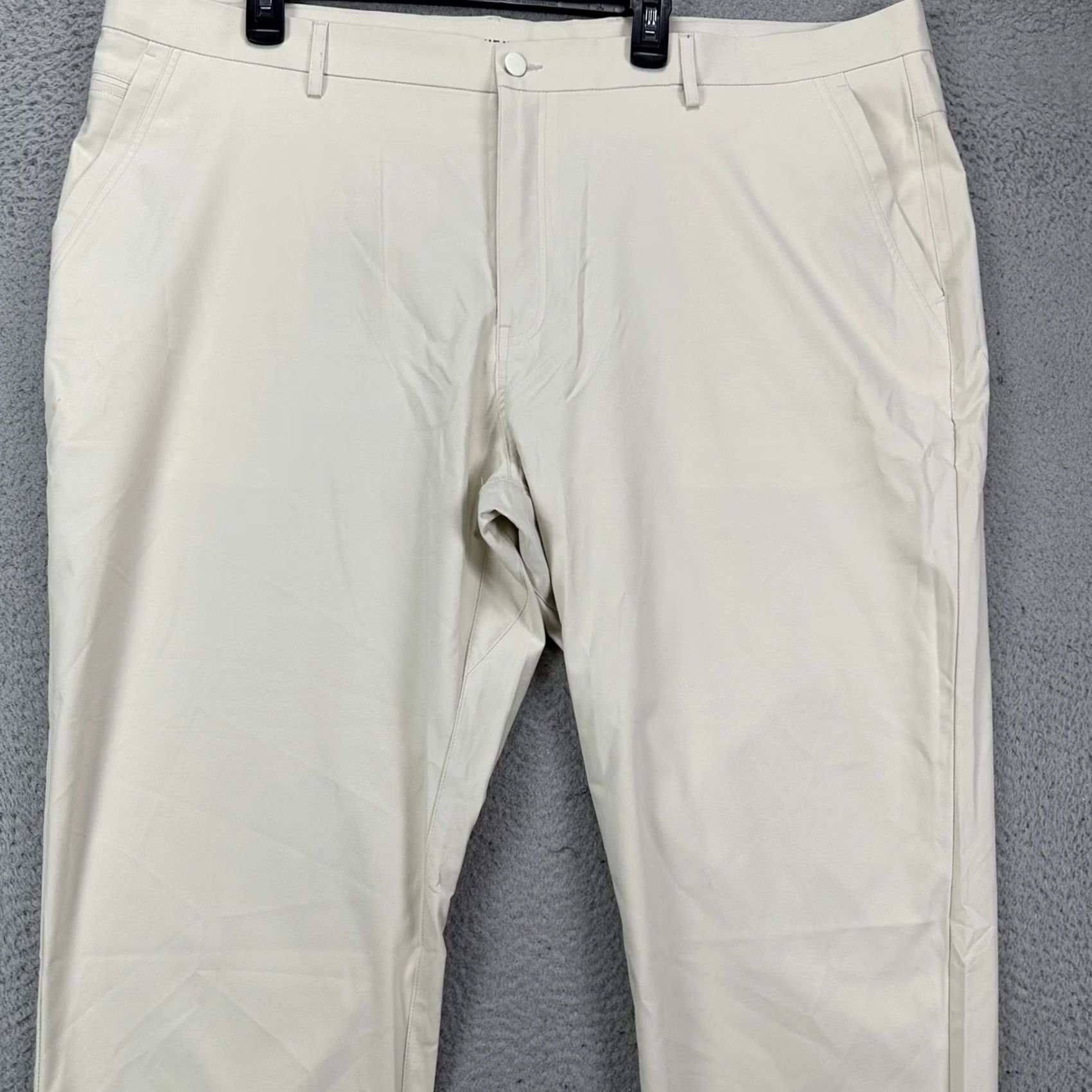 Vintage Marcus Pierce Golf Pants Mens 44X28 Beige Flat Front Straight Leg Casual Shorts? Size US 44 / EU 60 - 3 Thumbnail