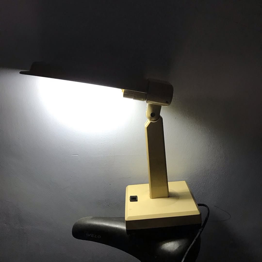 Vintage Vintage space age desk lamp midcentury atomic spaceage Size ONE SIZE - 11 Thumbnail