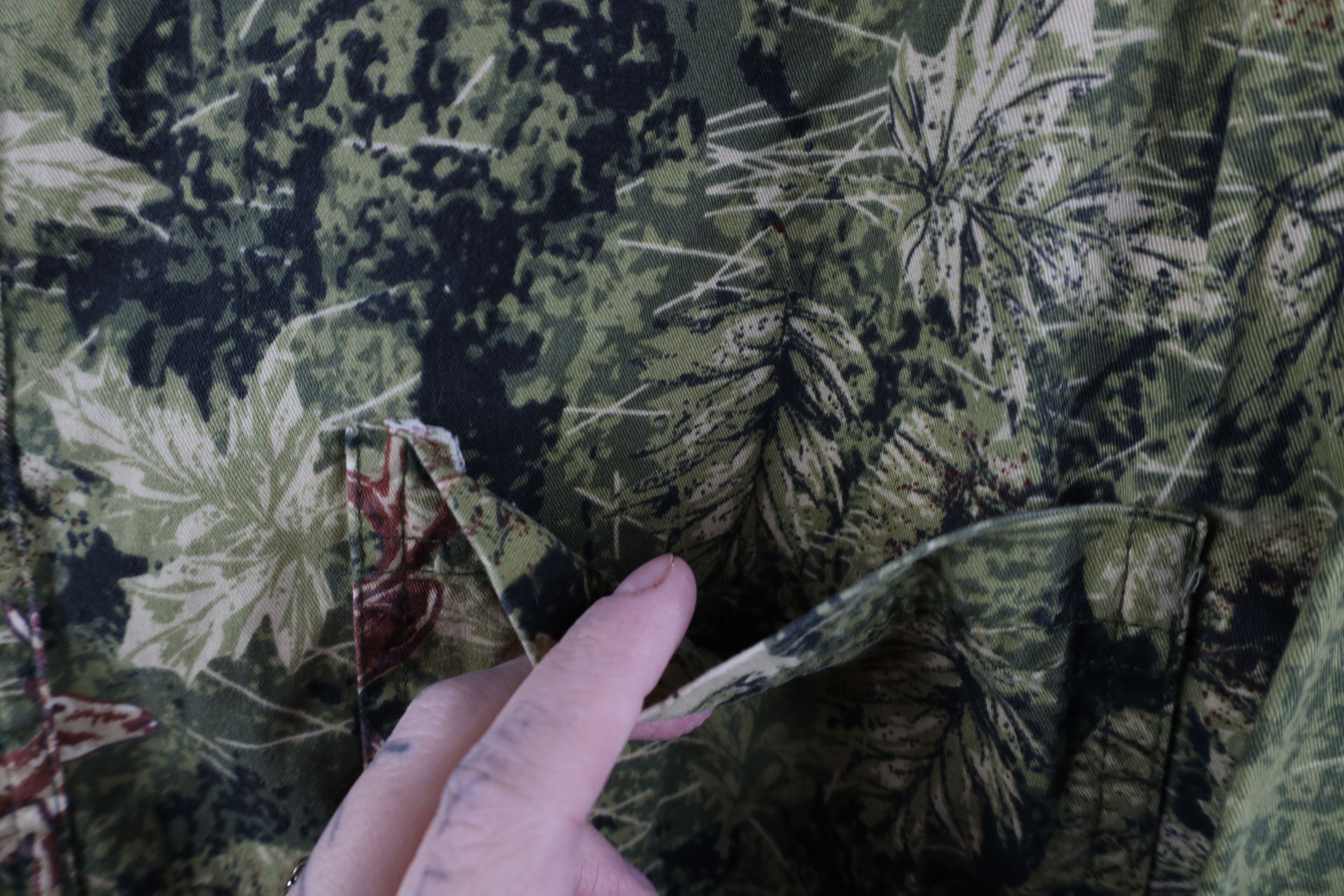 Vintage Vintage 90s Y2K Streetwear Camouflage Collared Button Shirt Size US M / EU 48-50 / 2 - 5 Thumbnail
