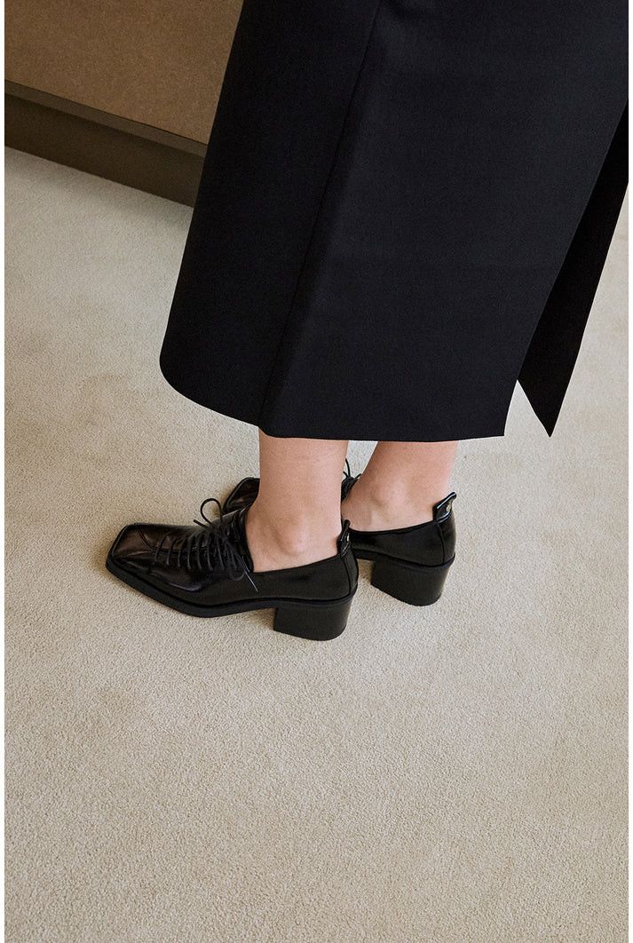Designer Korean Loafer Heel in Black Cracked Leather Size US 9 / IT 39 - 7 Thumbnail