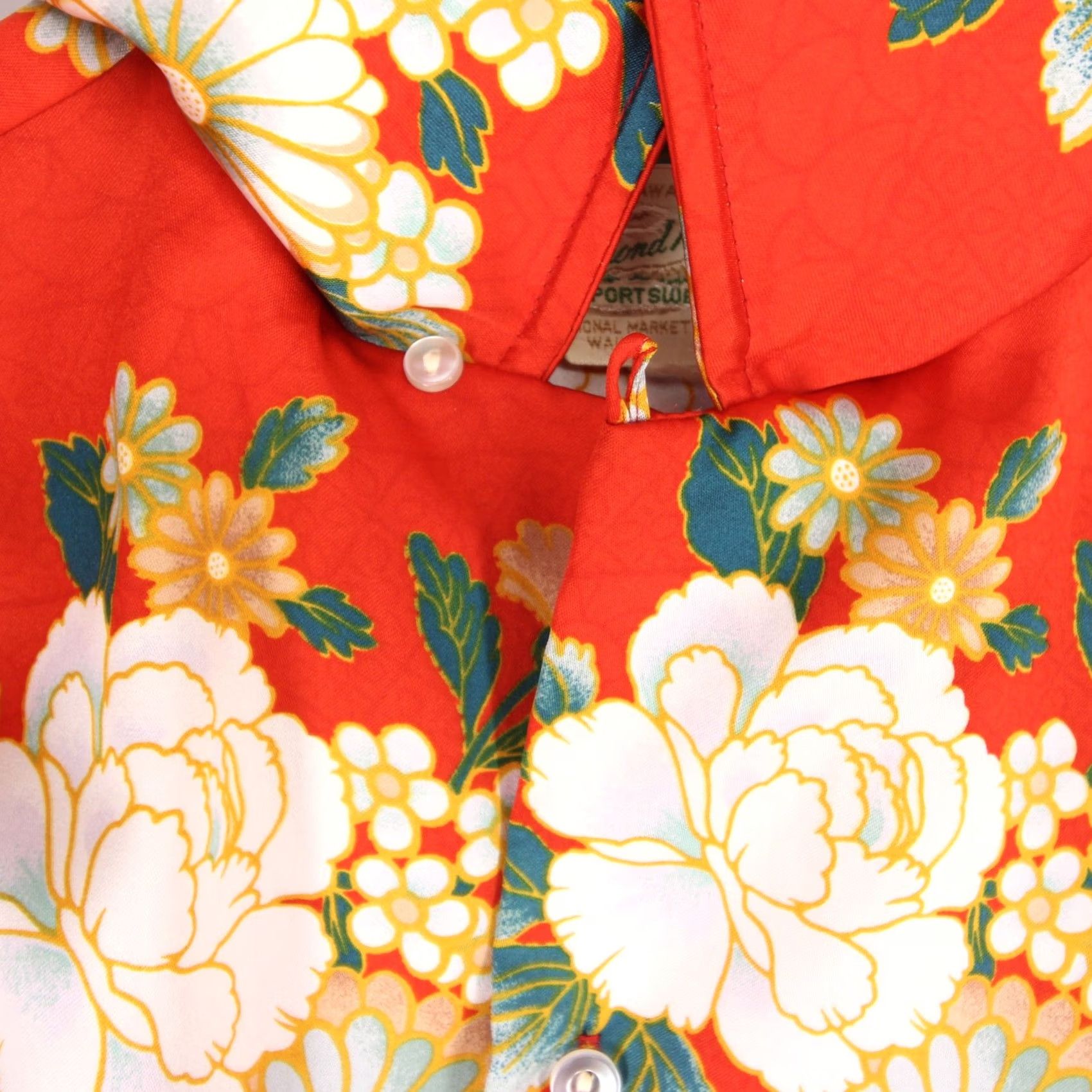 Vintage VINTAGE Diamond Head Sportswear Shirt Mens Red Floral Hawaiian Aloha M Size US M / EU 48-50 / 2 - 5 Thumbnail