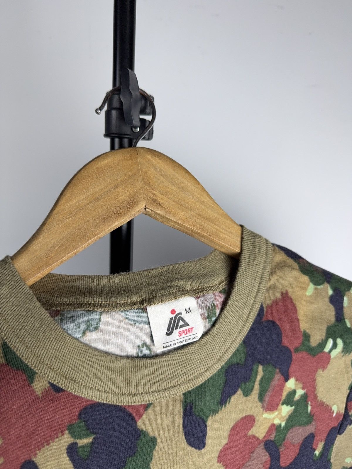 Vintage 00s Vintage Retro Camo T-Shirt Y2K Military Streetwear Tee Size US M / EU 48-50 / 2 - 6 Thumbnail
