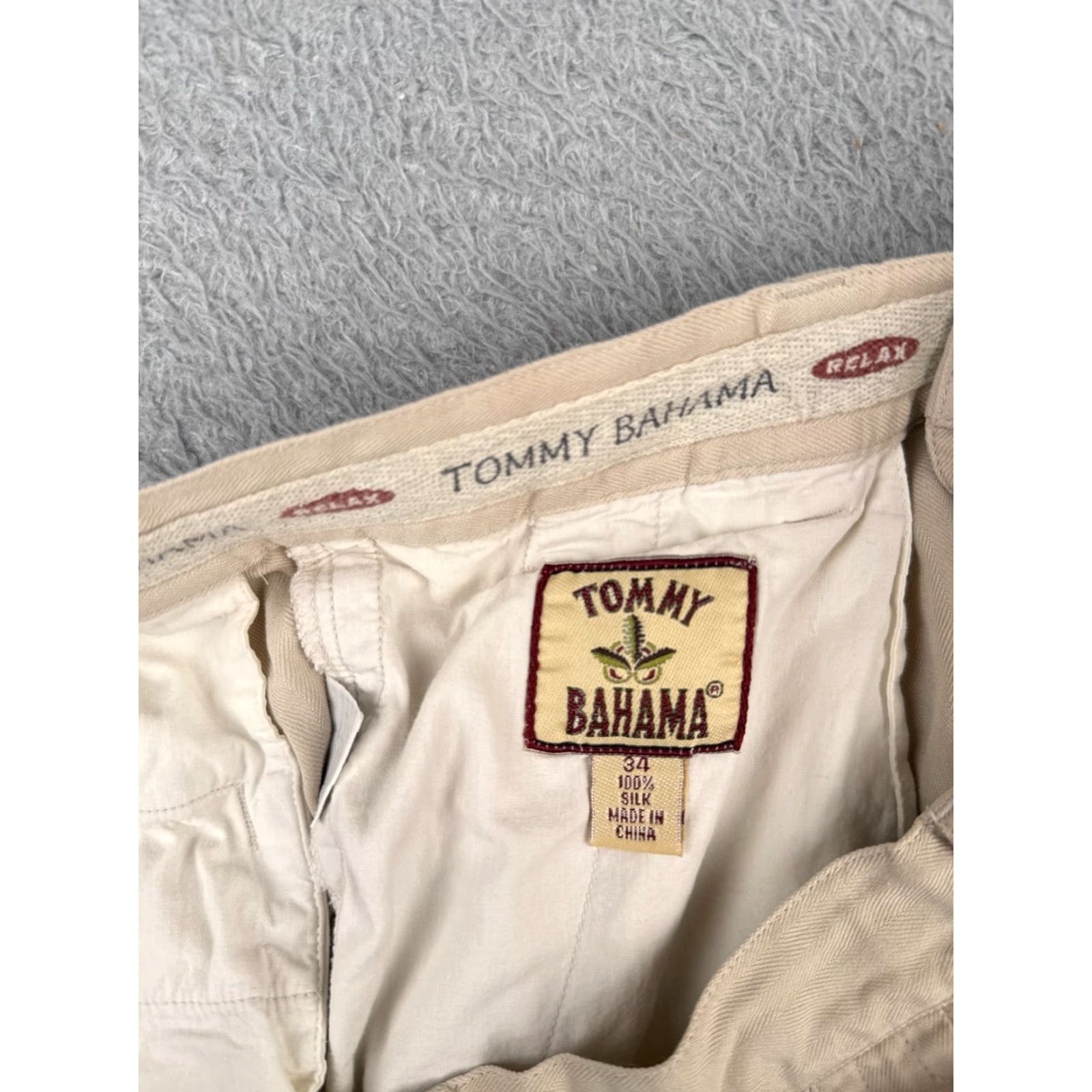 Tommy Bahama Tommy Bahama Men's Shorts 34 Beige Pleated Cotton Silk Beach Resort Aloha 90s Style Pockets Logo Casual Mens Size US 34 / EU 50 - 7 Thumbnail