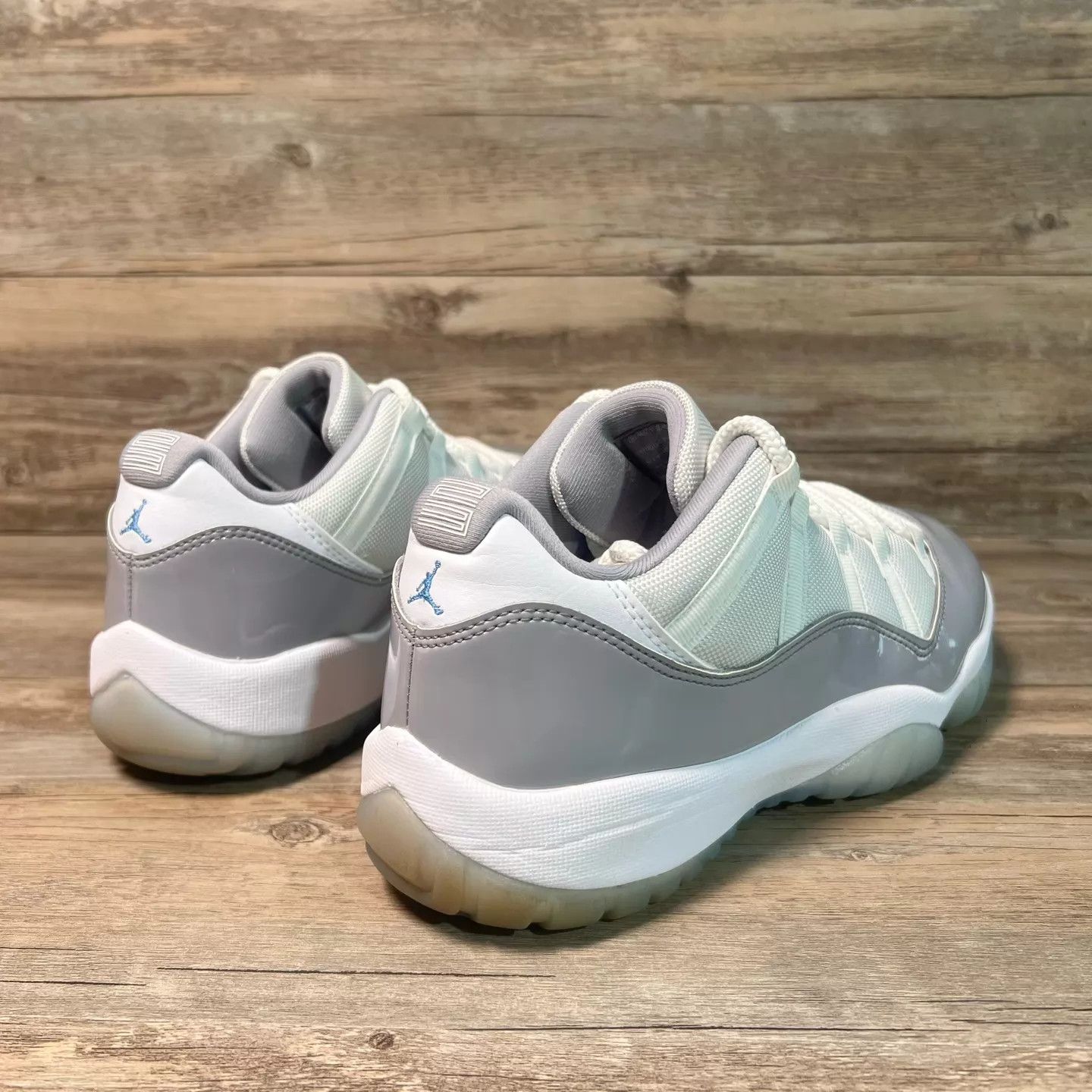 Nike Jordan AJ11 Low White/Grey 44 97 New AV2187-140 Size US 10 / EU 43 - 3 Thumbnail