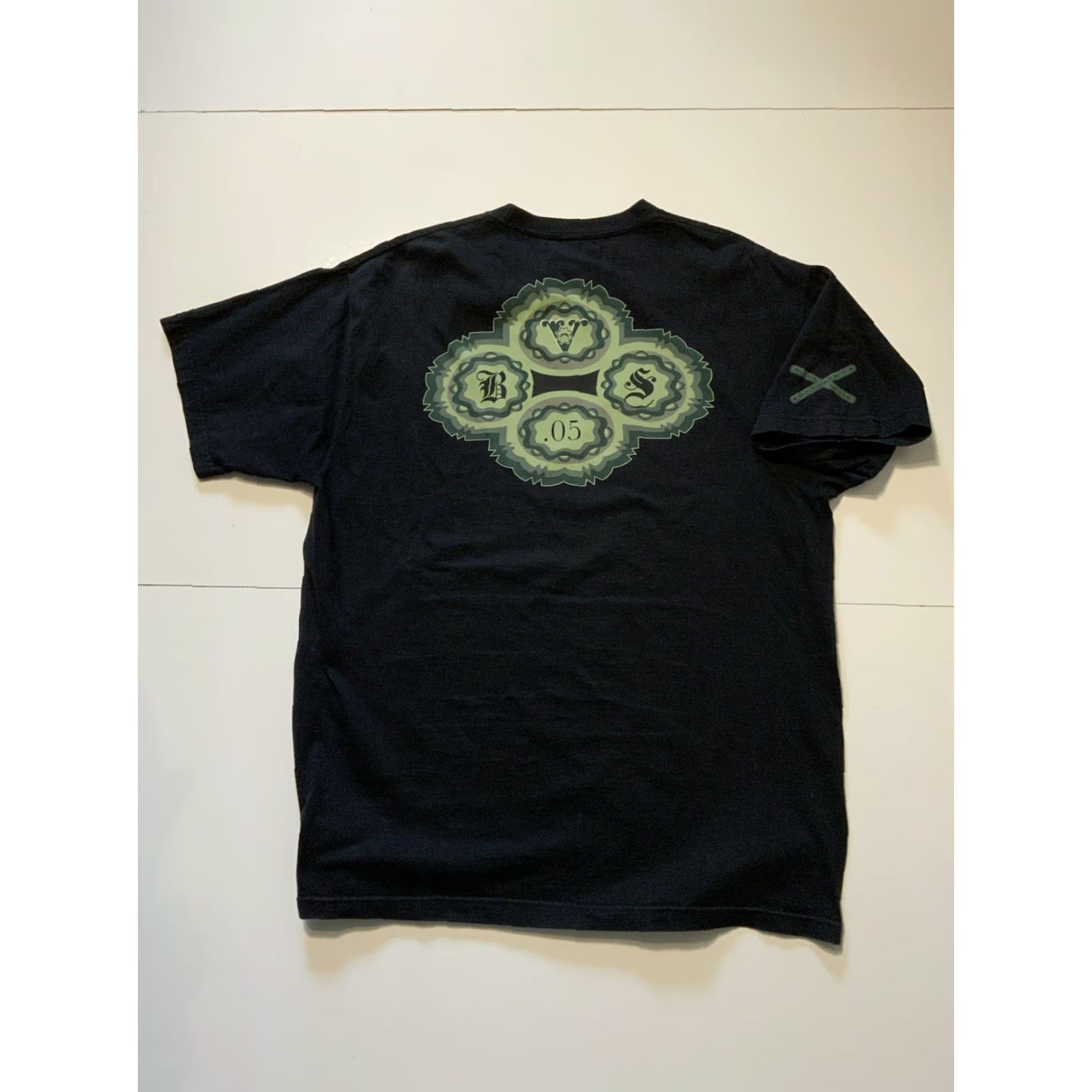 Black Scale VINTAGE Black Scale Blvck Scvle Of Vmericv V Black/Green Graphic S/S Crewneck T-Shirt XL Size US XL / EU 56 / 4 - 3 Thumbnail