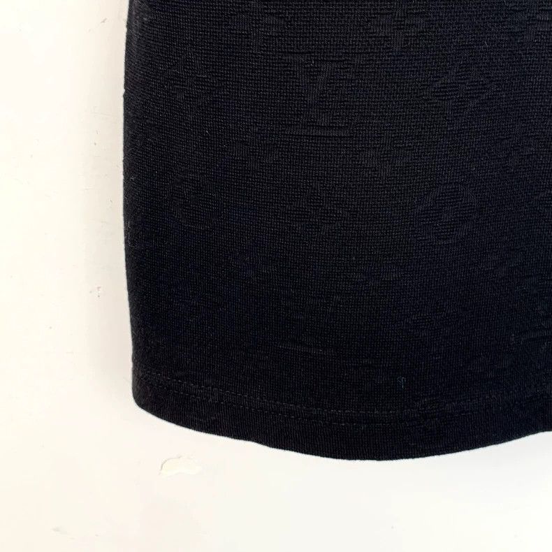 Louis Vuitton Louis Vuitton Round Neck in Black with Dark Pattern and Fu Size US XS / EU 42 / 0 - 5 Thumbnail