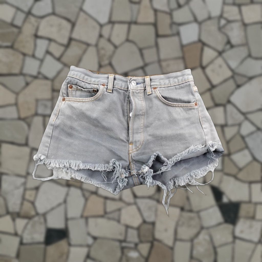 Levi's VINTAGE Levi's Shorts Womens 29 Gray Denim 501 Cutoff Button Fly Distressed 80s Size 29" - 1 Thumbnail