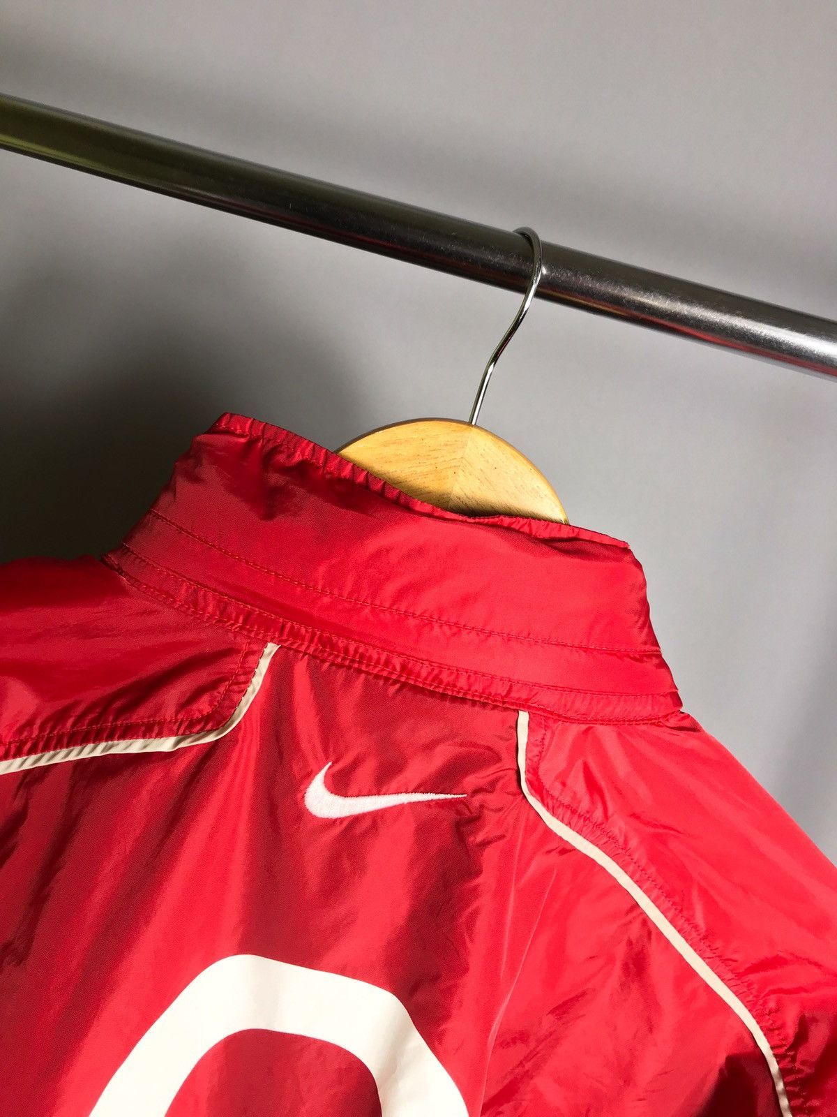 Nike × Vintage ENGLAND NIKE RUGBY WATERPROOF TRAINING RAIN O2 HOODED JACKET Size US XL / EU 56 / 4 - 5 Thumbnail