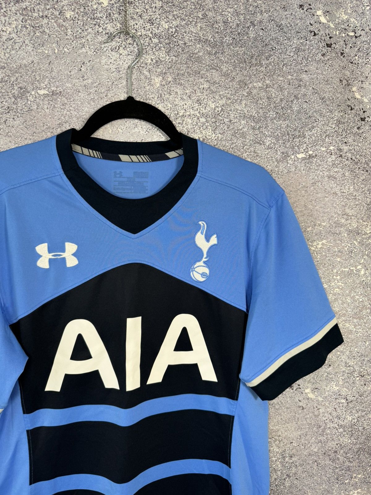 Under Armour × Vintage Vintage Tottenham 2015/16 Under Armour Jersey Blokcore M sz Size US M / EU 48-50 / 2 - 3 Thumbnail