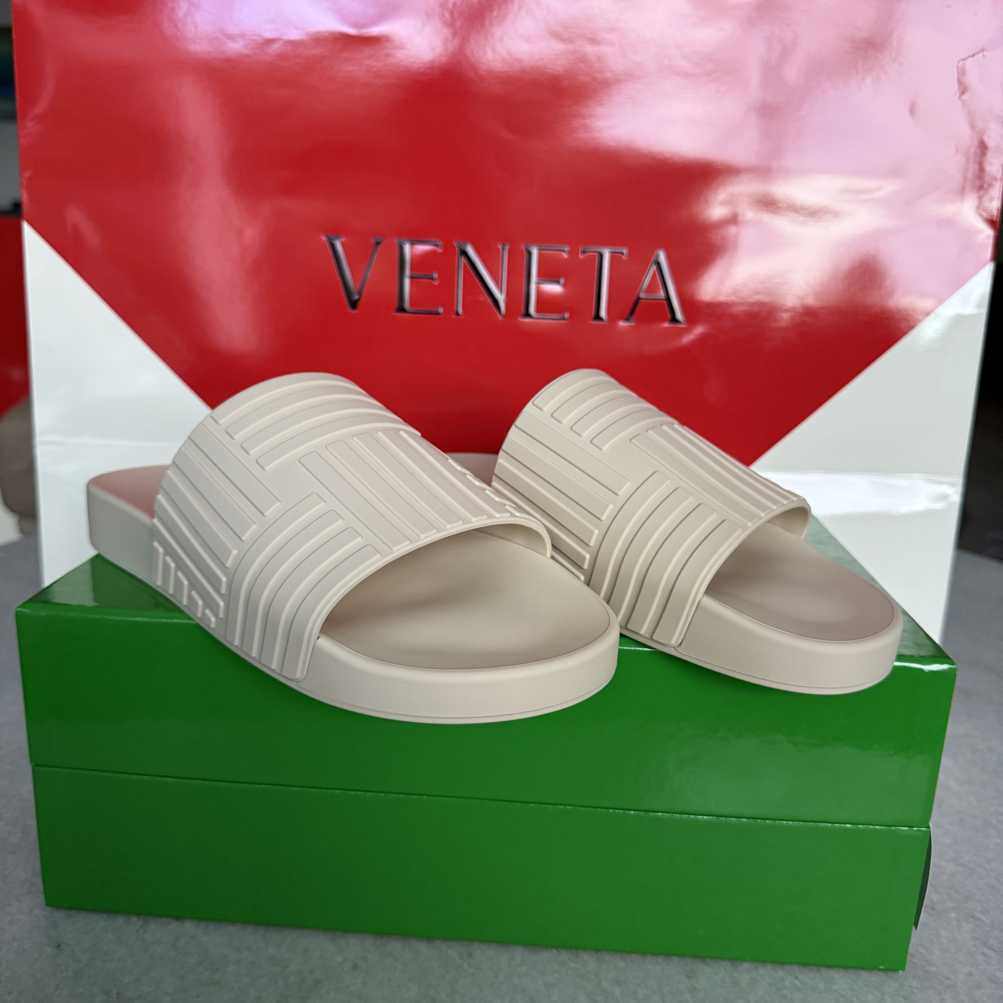 Bottega Veneta Bottega veneta 630039 Men's Off-white Rubber Slip-on Sandals Size US 8 / EU 41 - 9 Thumbnail