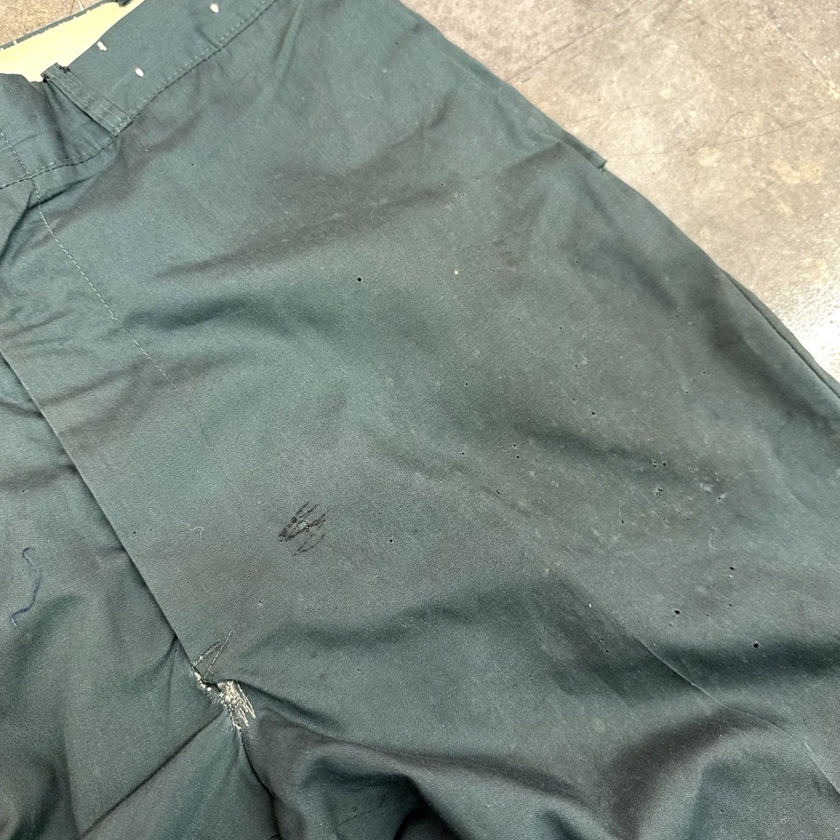 Vintage VTG 50-60s Workmaster Mens Distressed Work Slacks Pants Green Koratron 34 x 30 Pants Mens Green 50s 60s Vintage Slacks Size US 34 / EU 50 - 4 Thumbnail