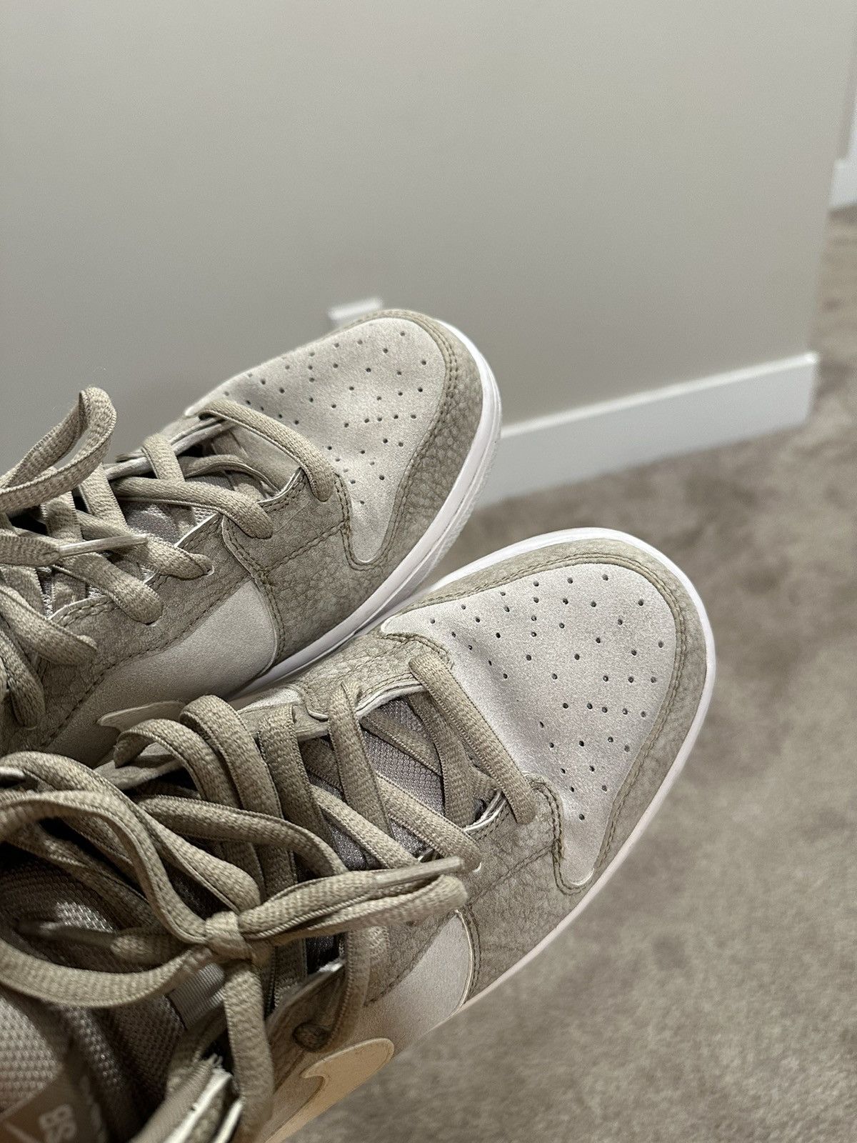 Nike Nike SB Dunk Mid Pro khaki/light stone 2012 Size US 10.5 / EU 43-44 - 8 Thumbnail