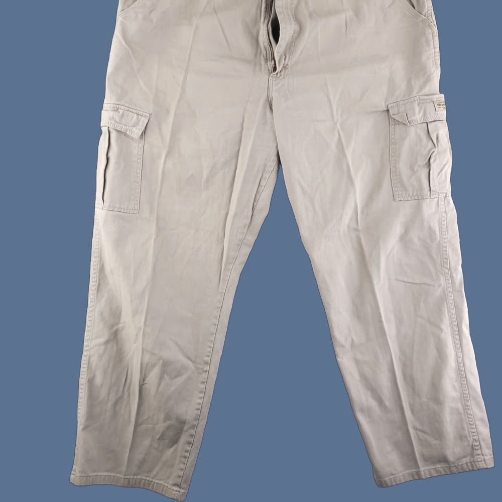 Wrangler Wrangler Pants Mens 40x31 Tan Beige Cargo Chino Casual Khaki Regular Inseam 31 Size US 40 / EU 56 - 1 Thumbnail