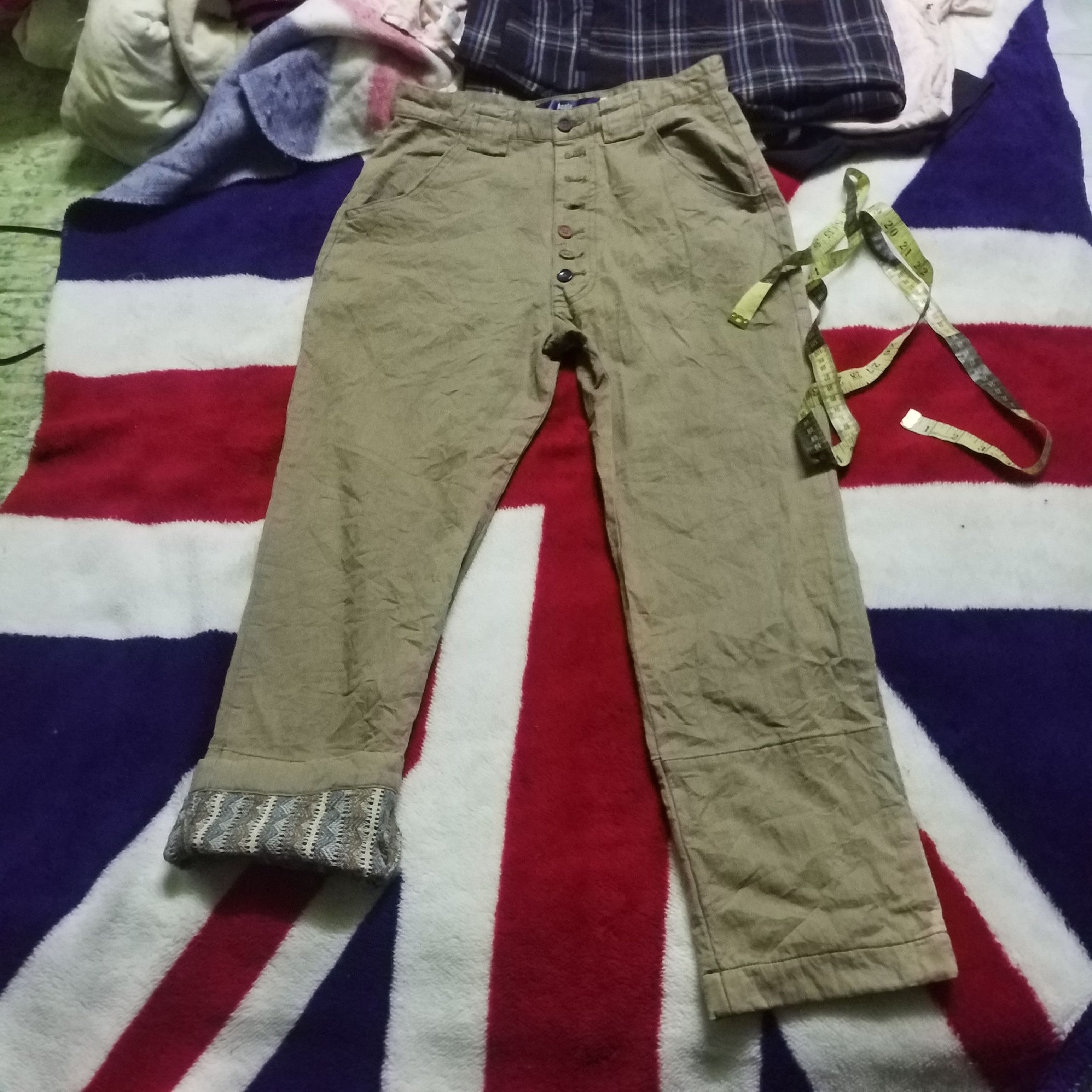 Japanese Brand bush pant rainbow button show up Size 28" / US 6 / IT 42 - 1 Thumbnail