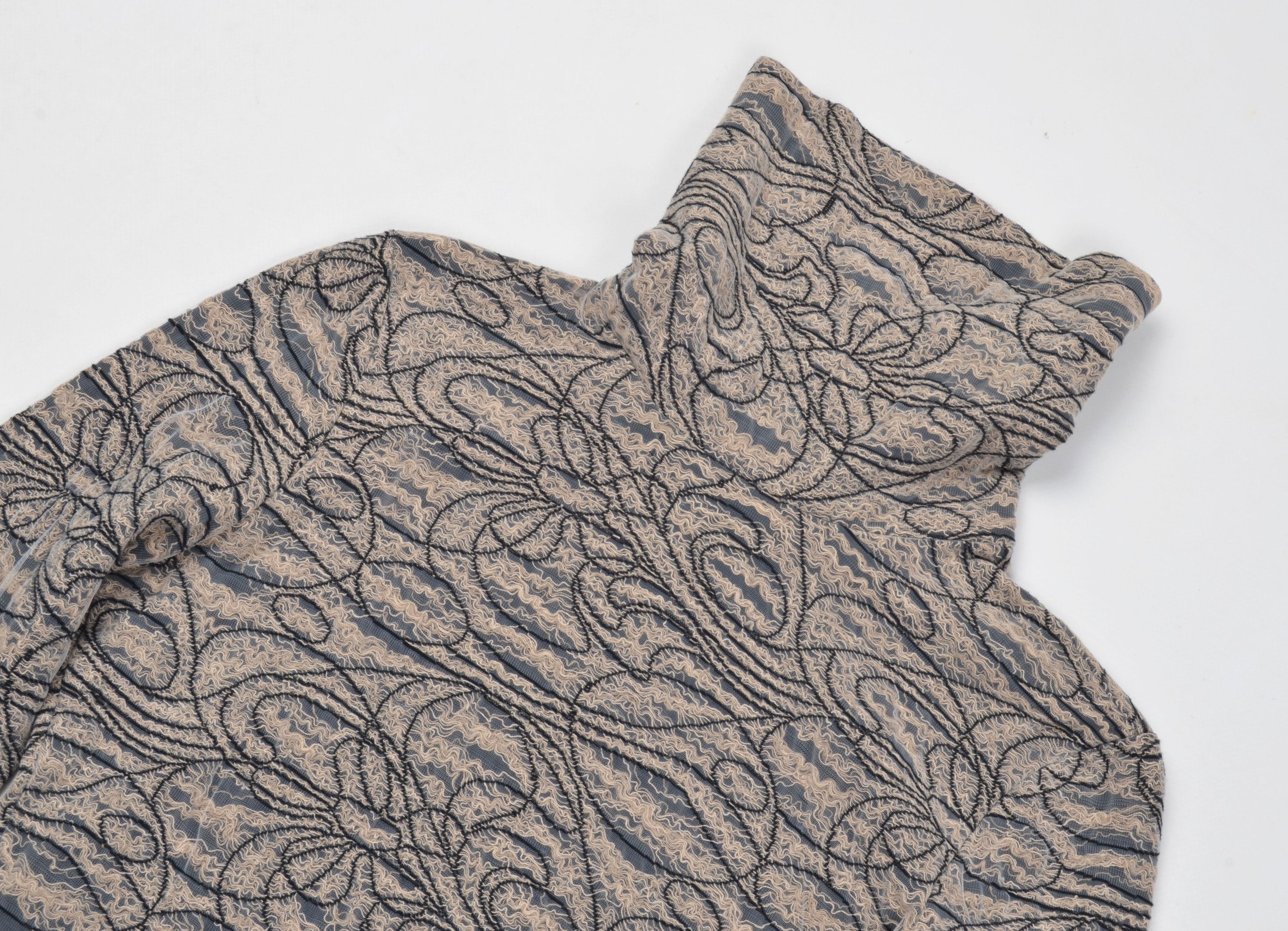 Designer × Vintage Vintage Smoothly Mesh Embroidered Turtleneck Top Size S / US 4 / IT 40 - 2 Thumbnail