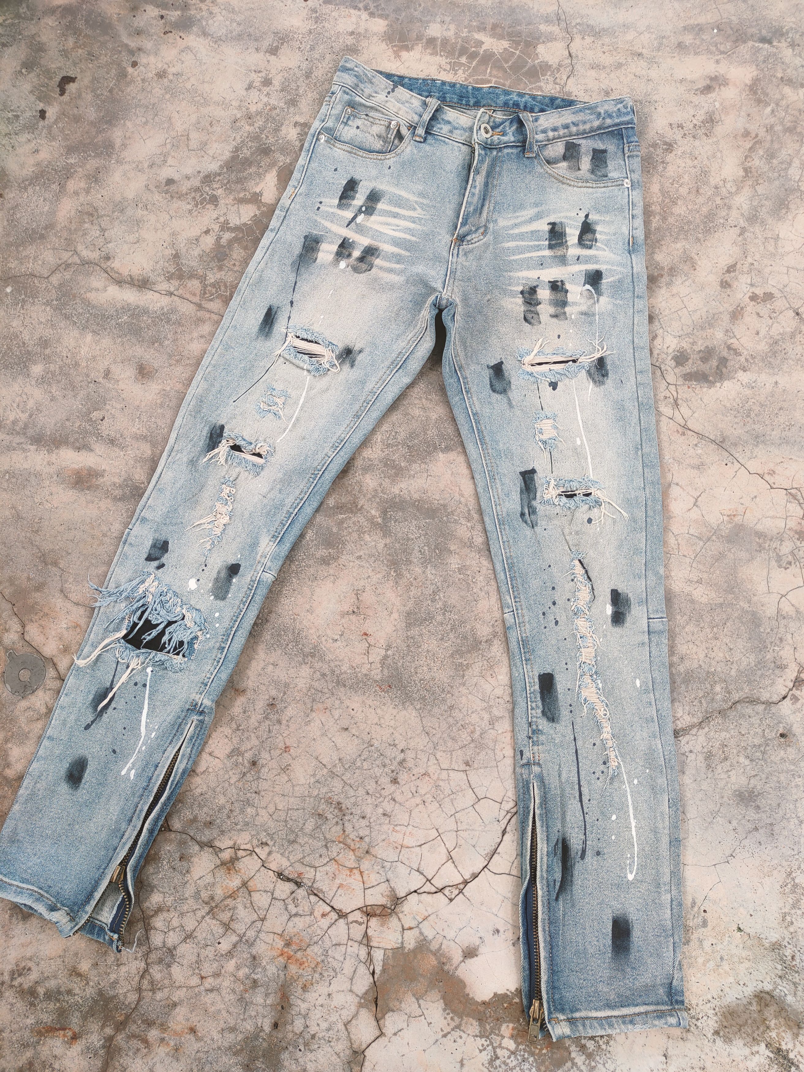 Japanese Brand Vintage japanese skinny faded distressed jeans denim pants Size US 29 - 1 Thumbnail
