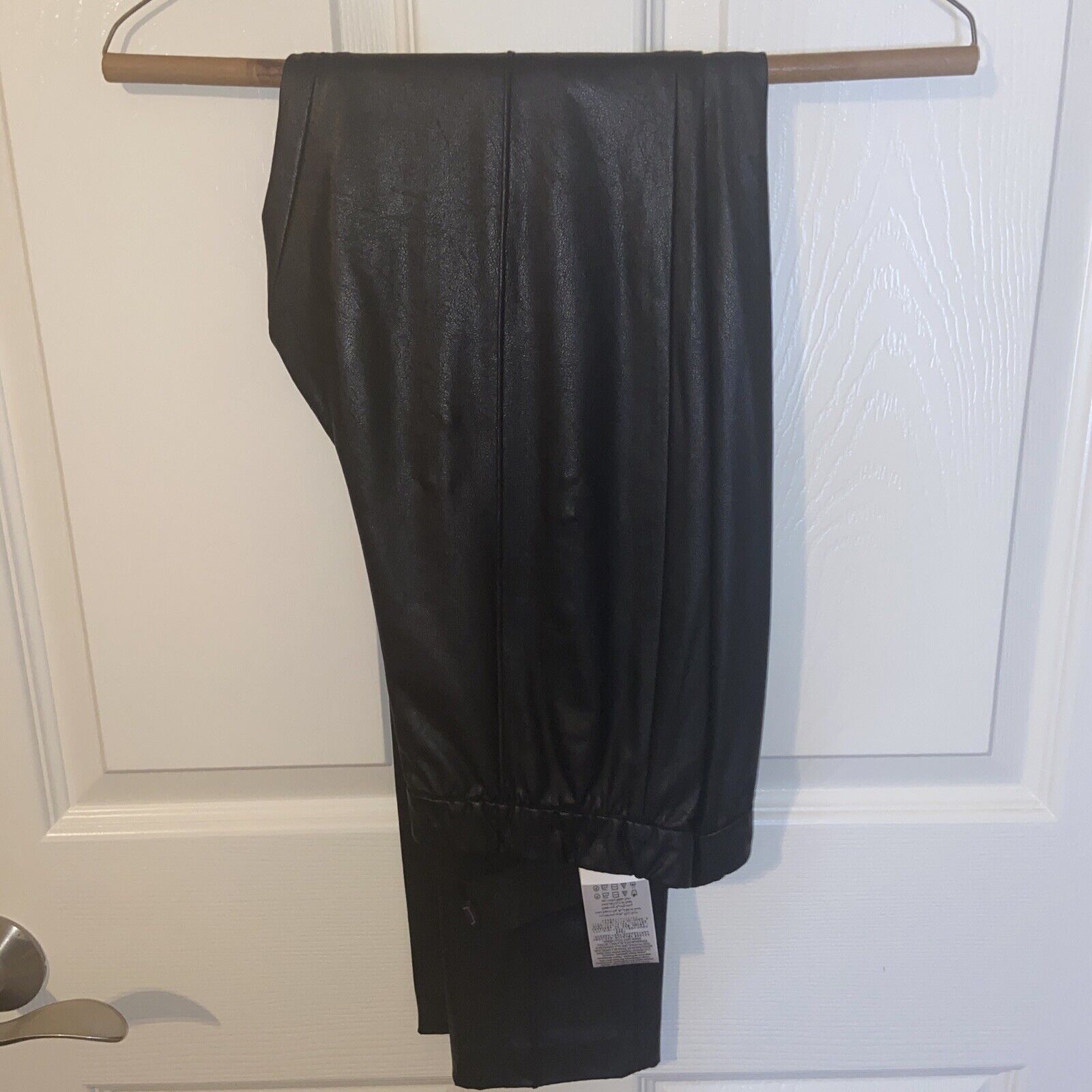 Bcbgmaxazria Women's BCBG MAXAZRIA Black Faux Leather Leggings Pants, S Size 27" / US 4 / IT 40 - 5 Thumbnail