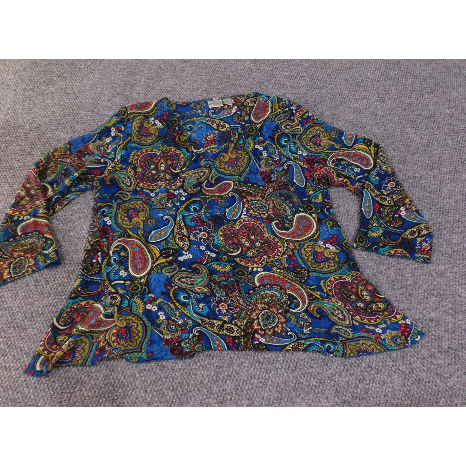 Vintage Chicos Blouse Womens 3 Blue Paisley Print 100% Silk Boho Long Sleeve Top Shirt V-Neck Interior Bell Sleeve Shilks Size XS / US 0-2 / IT 36-38 - 3 Thumbnail