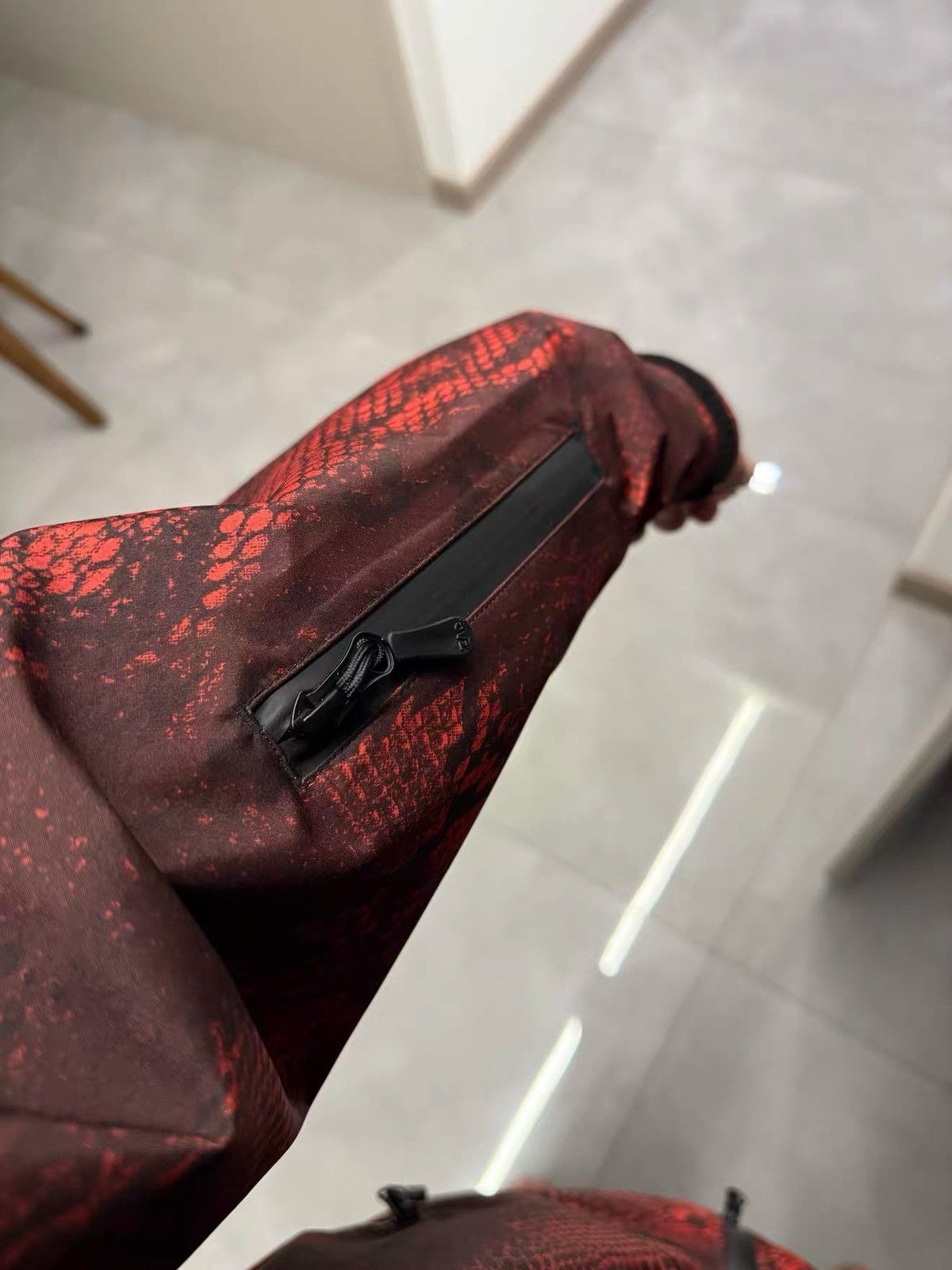 Other Red Scale Snake Pattern Outdoor Windproof Ski Suit Size US 32 / EU 48 - 10 Thumbnail